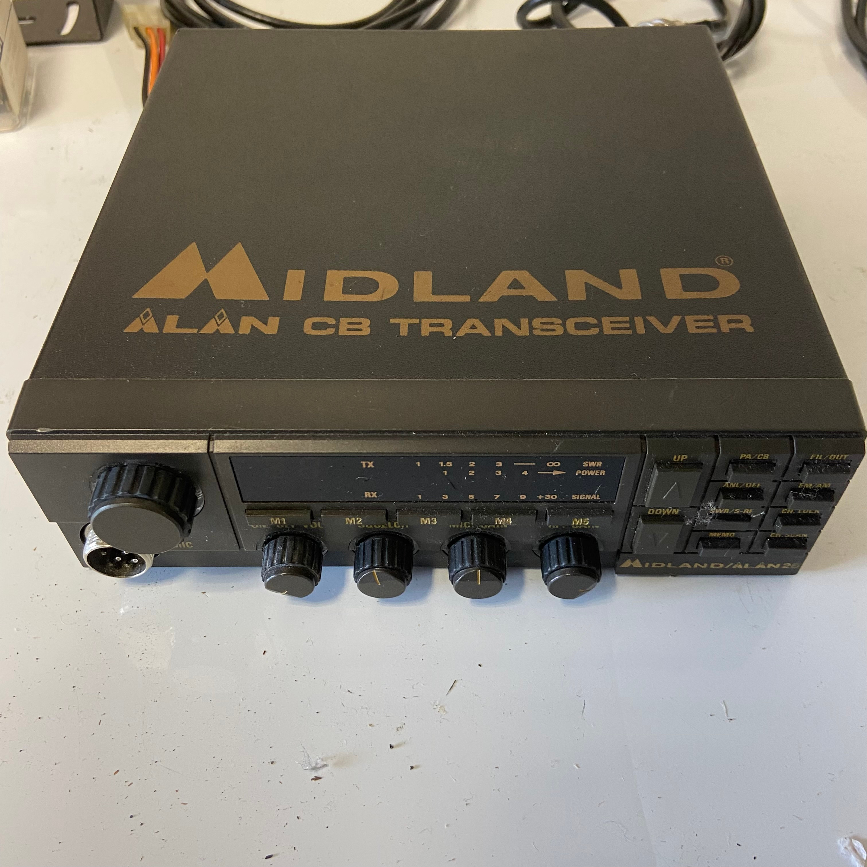 Poste C.B Midlan Alan 28 + accessoires d'antennes+Micro - Très bon état - Photo 2