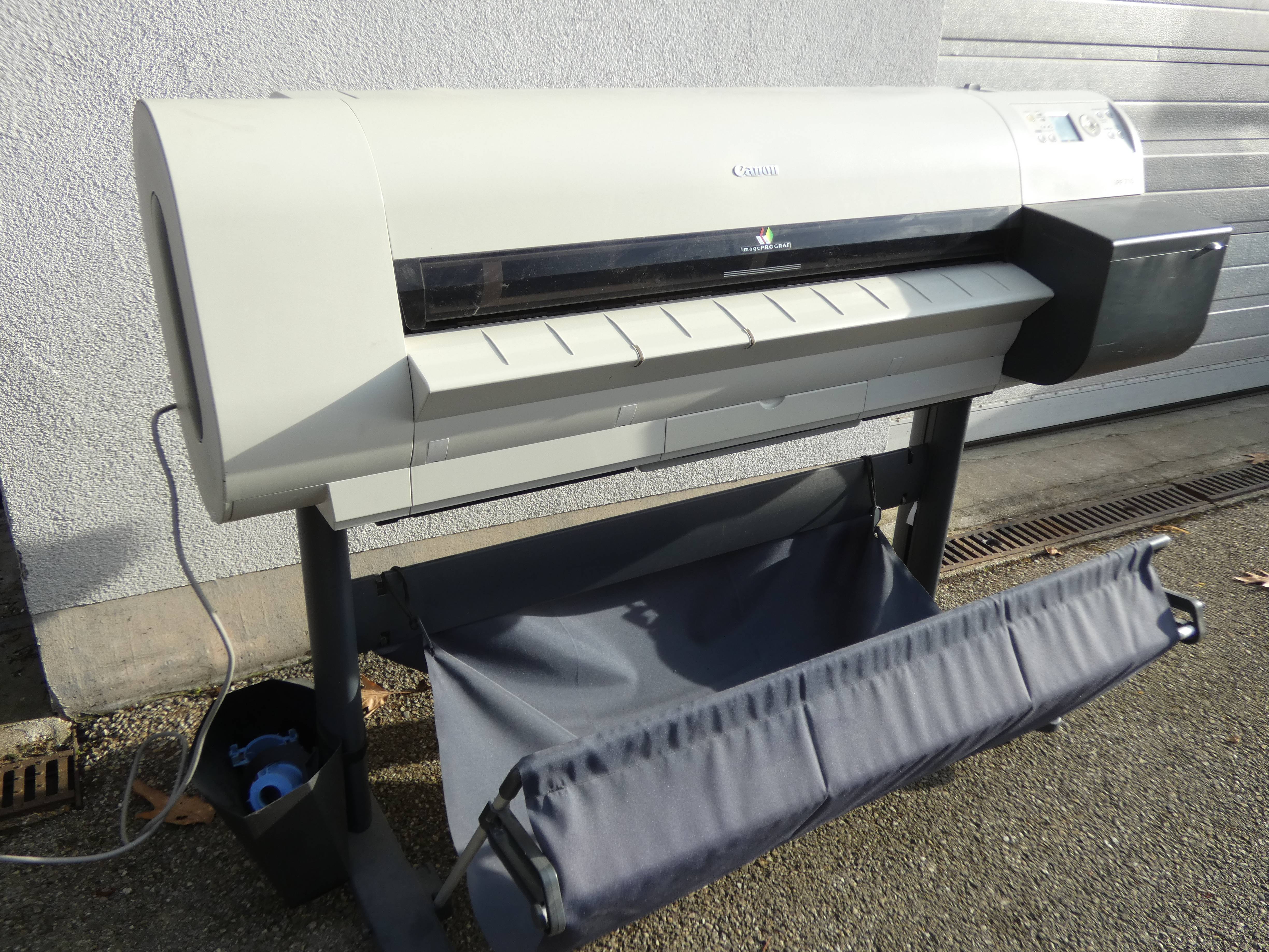 Imprimante CANON ImagePrograf iPF710 pour reprographie grands formats - Comme neuf sur Label Emmaüs