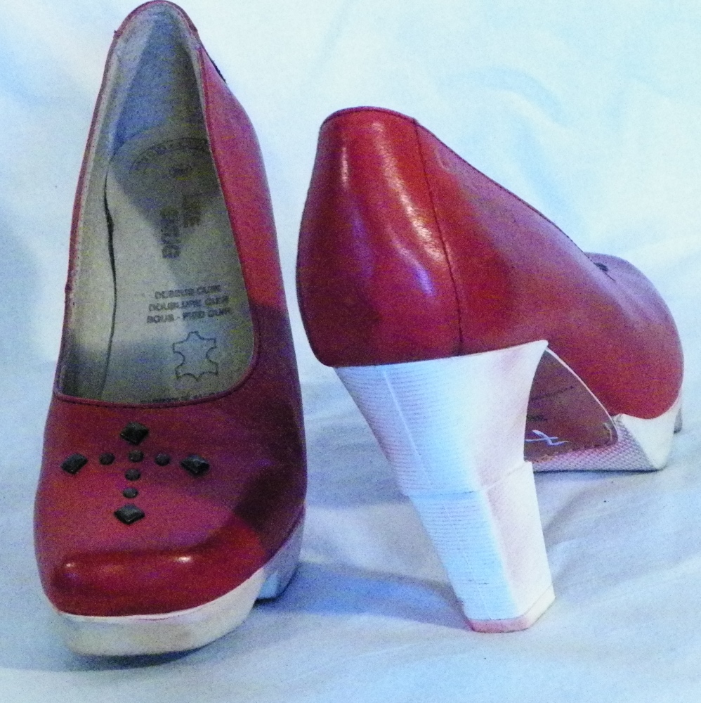 Chaussure Femme Rouge LIKE SMUG T 36. Bon état - Vue 3 - 