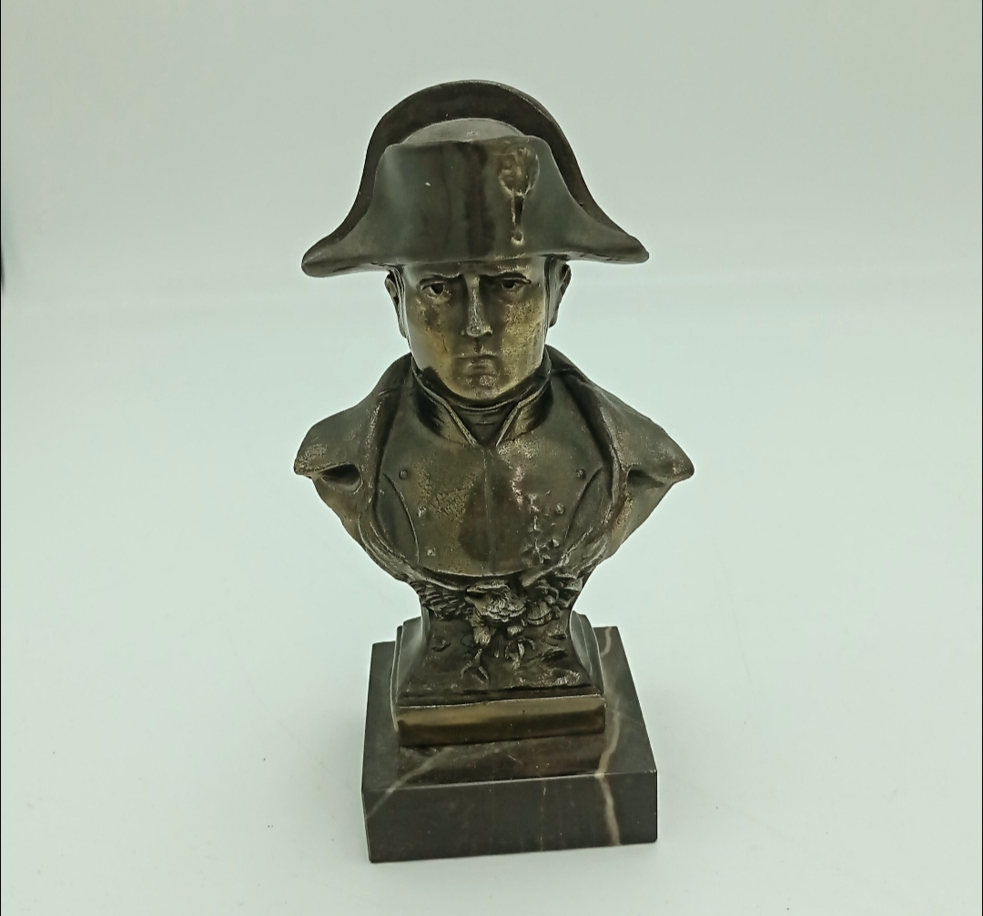 Statue Napoléon - en métal régule Brillant - Ruffony - Très bon état sur Label Emmaüs