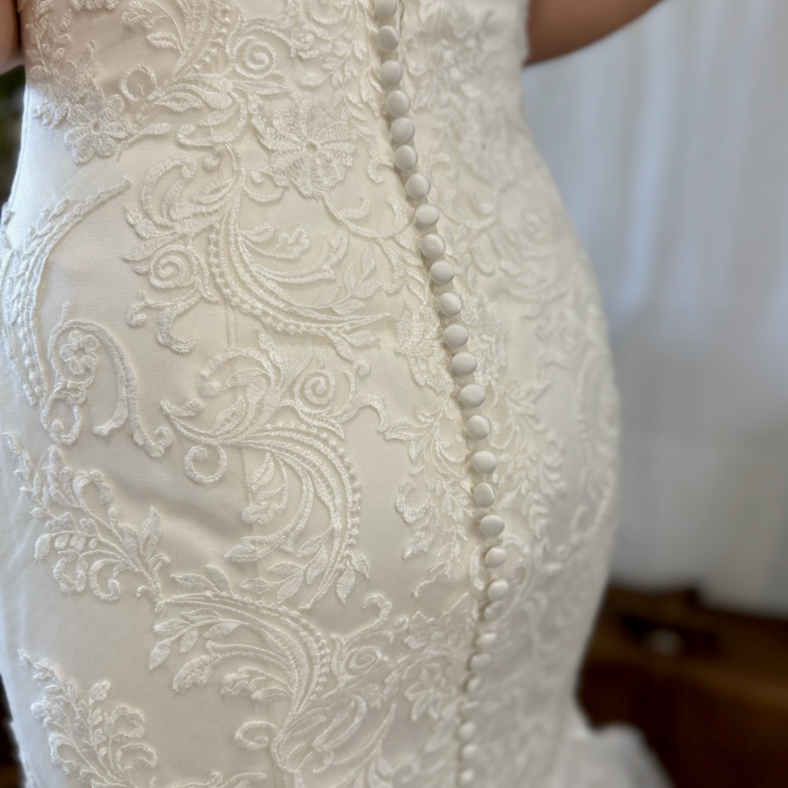 Voir photo 6 de Robe de mariée - Sincerity style chic Robe de mariée - Sincerity style chic Très bon état - Vue 6 -