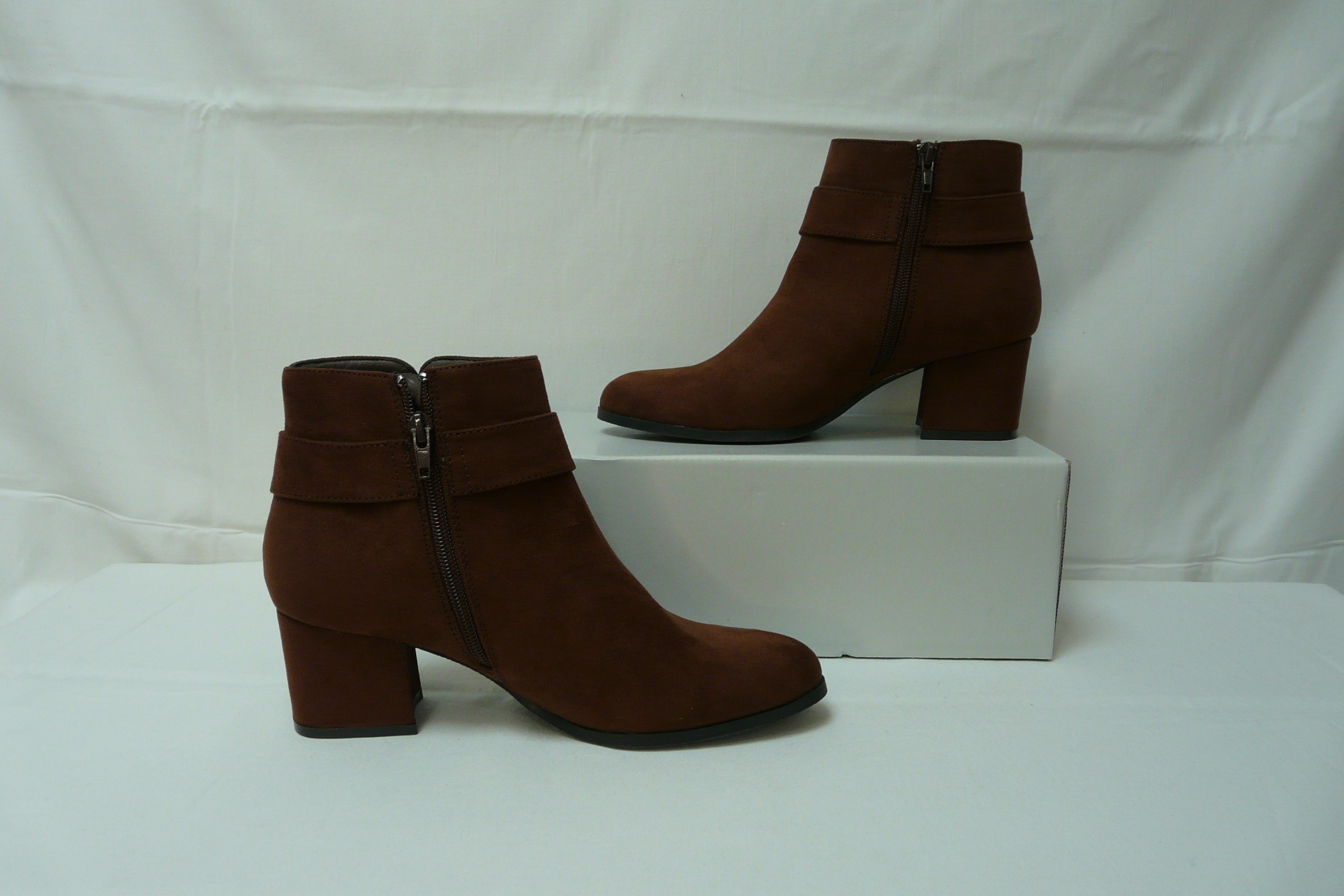 C53 - Bottines à talons - My Botega - Pointure 39 - Photo 1