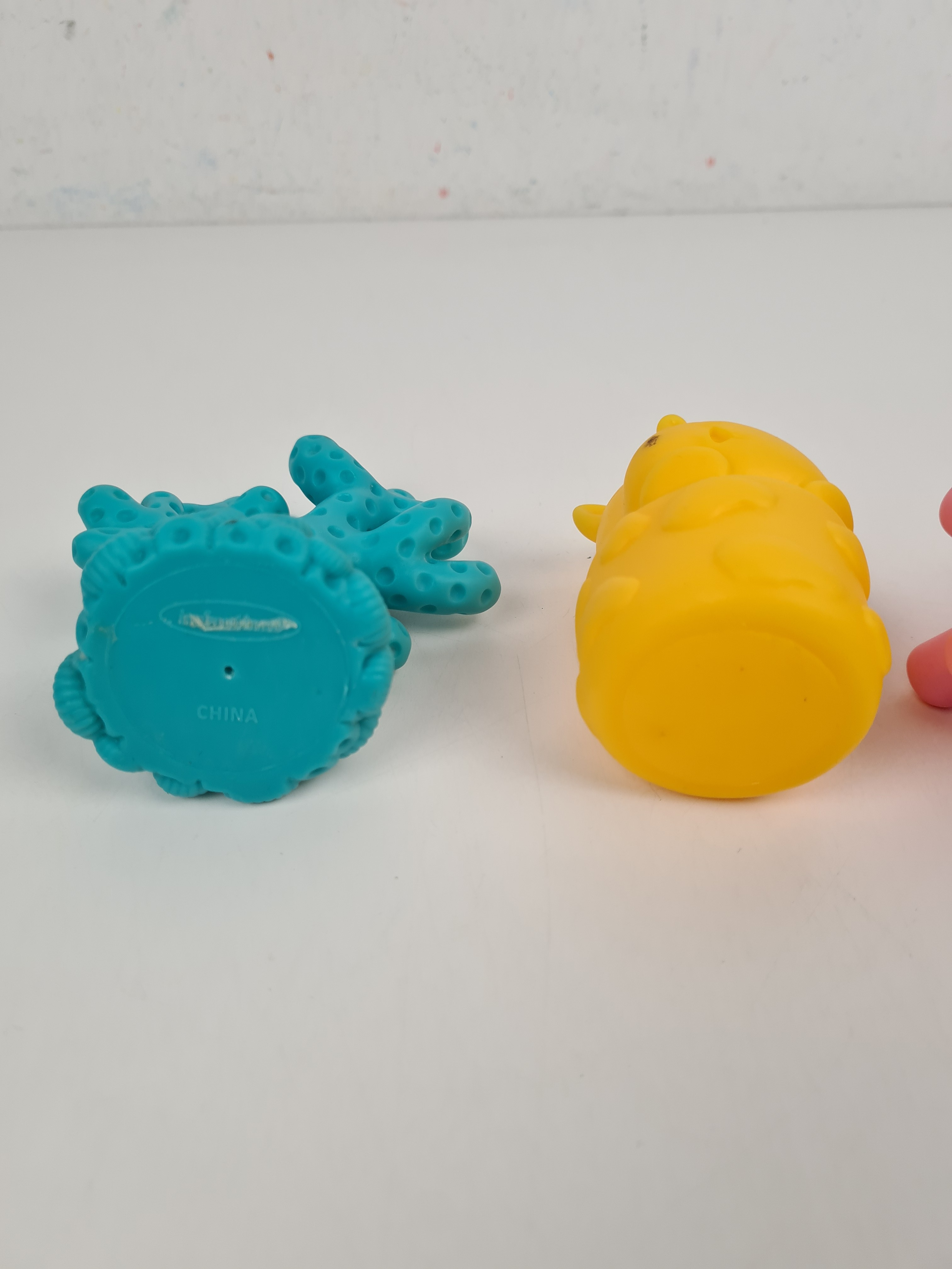 Jouet d'éveil - Lot de 4 petites balles sensorielles - 6 mois + - Photo 4