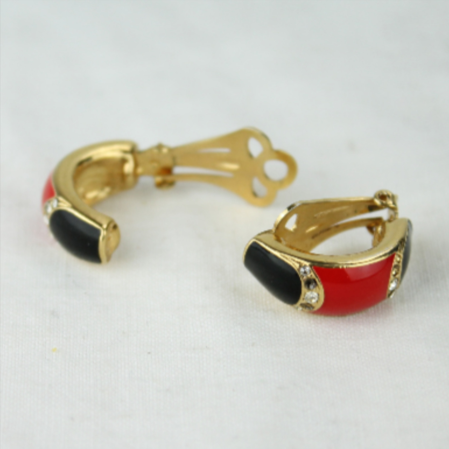 Voir photo 3 de Boucles d'oreilles Clip Vintage Boucles d'oreilles Clip Vintage Bon état - Vue 3 -