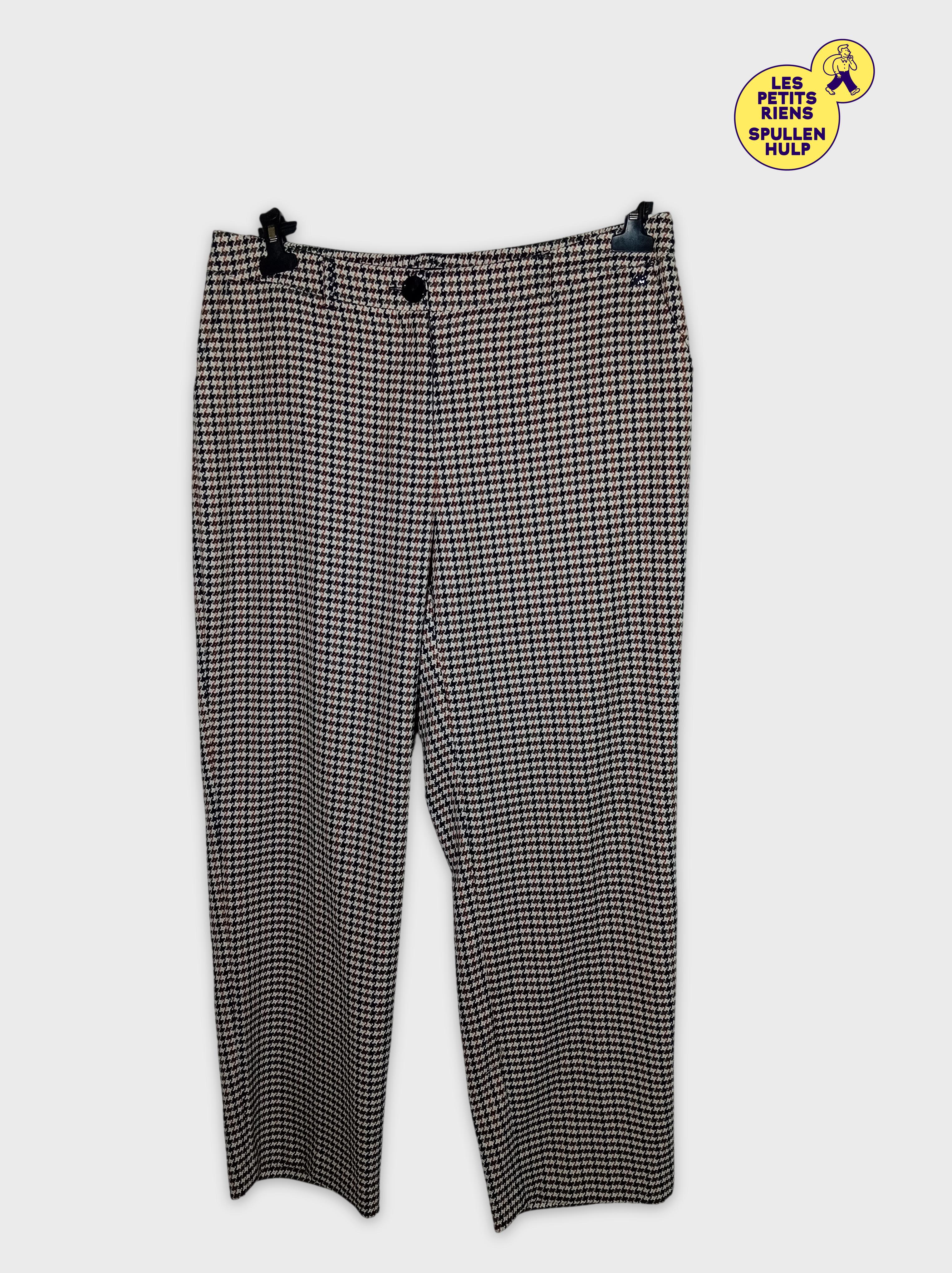 Acheter Pantalon Pied-de-poule Claude Arielle Taille 46 (T3623) Très bon état - 12,00 € Pantalon Pied-de-poule Claude Arielle Taille 46 (T3623) Très bon état - reconditionné disponible sur Label Emmaüs