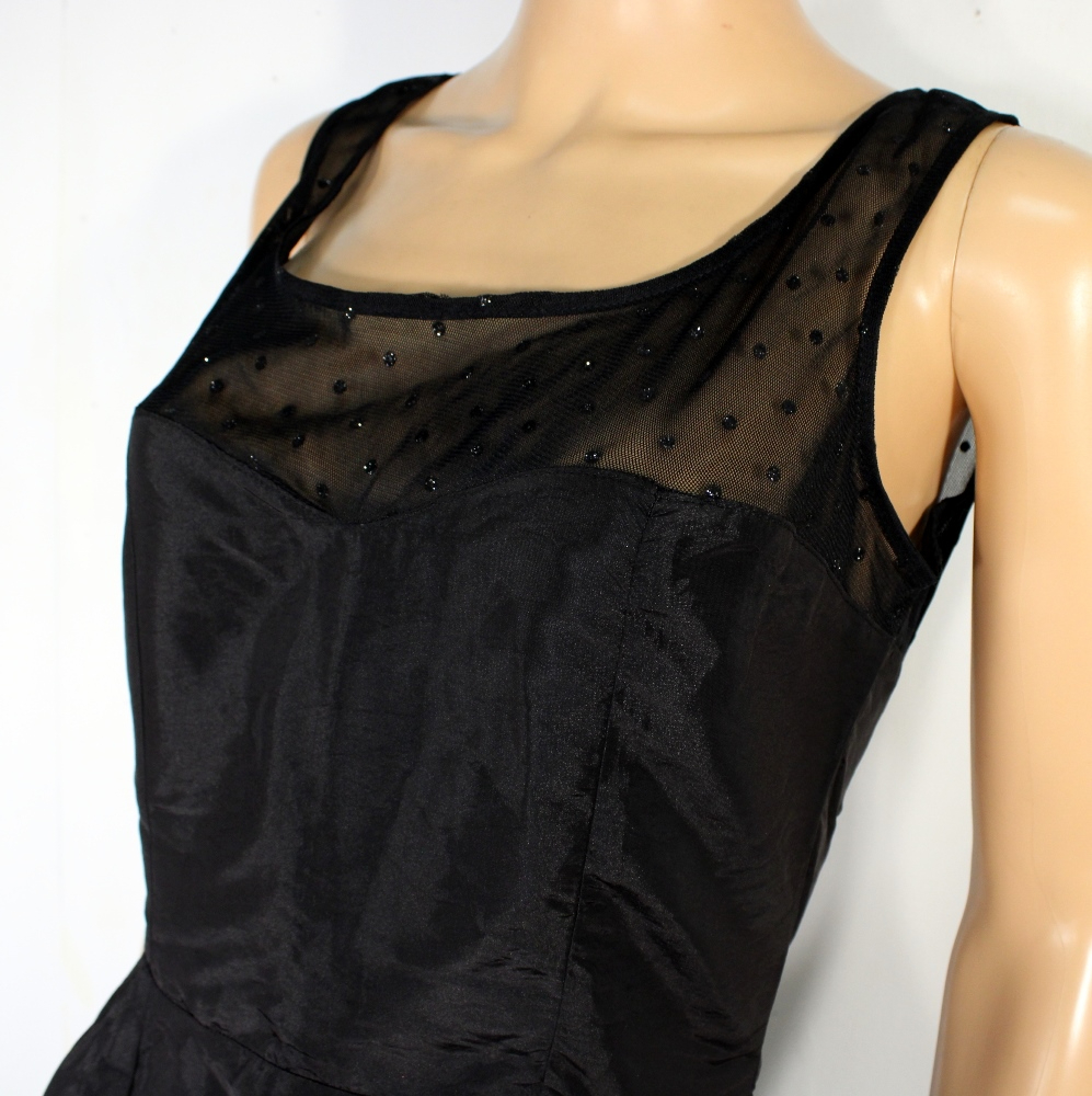Voir photo 3 de Robe Noire De Soirée LA REDOUTE Taille 40 Robe Noire De Soirée LA REDOUTE Taille 40 Comme neuf - Vue 3 -
