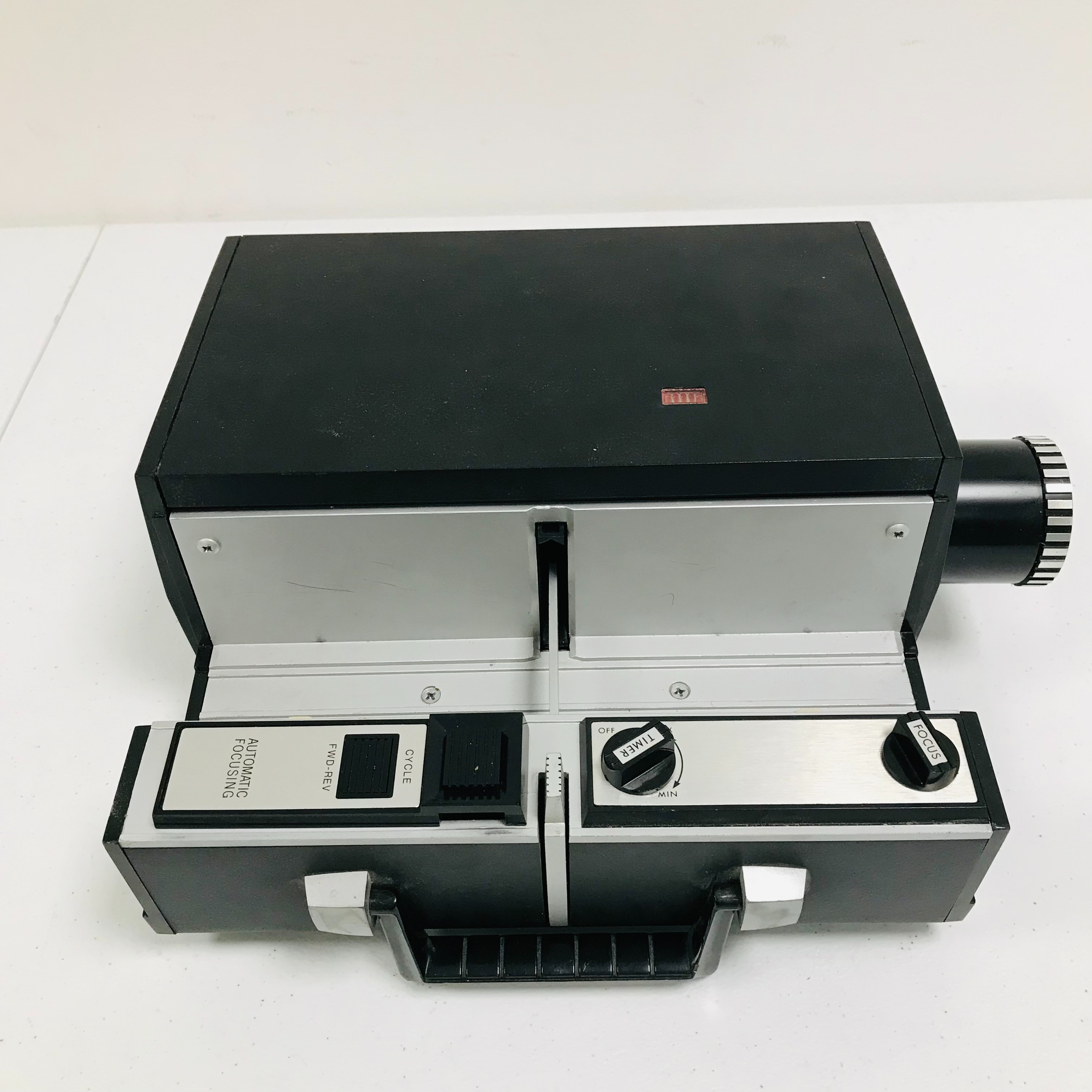 Projecteur de diapositives zoom autofocus GAF Rotomatic 737 - Photo 3