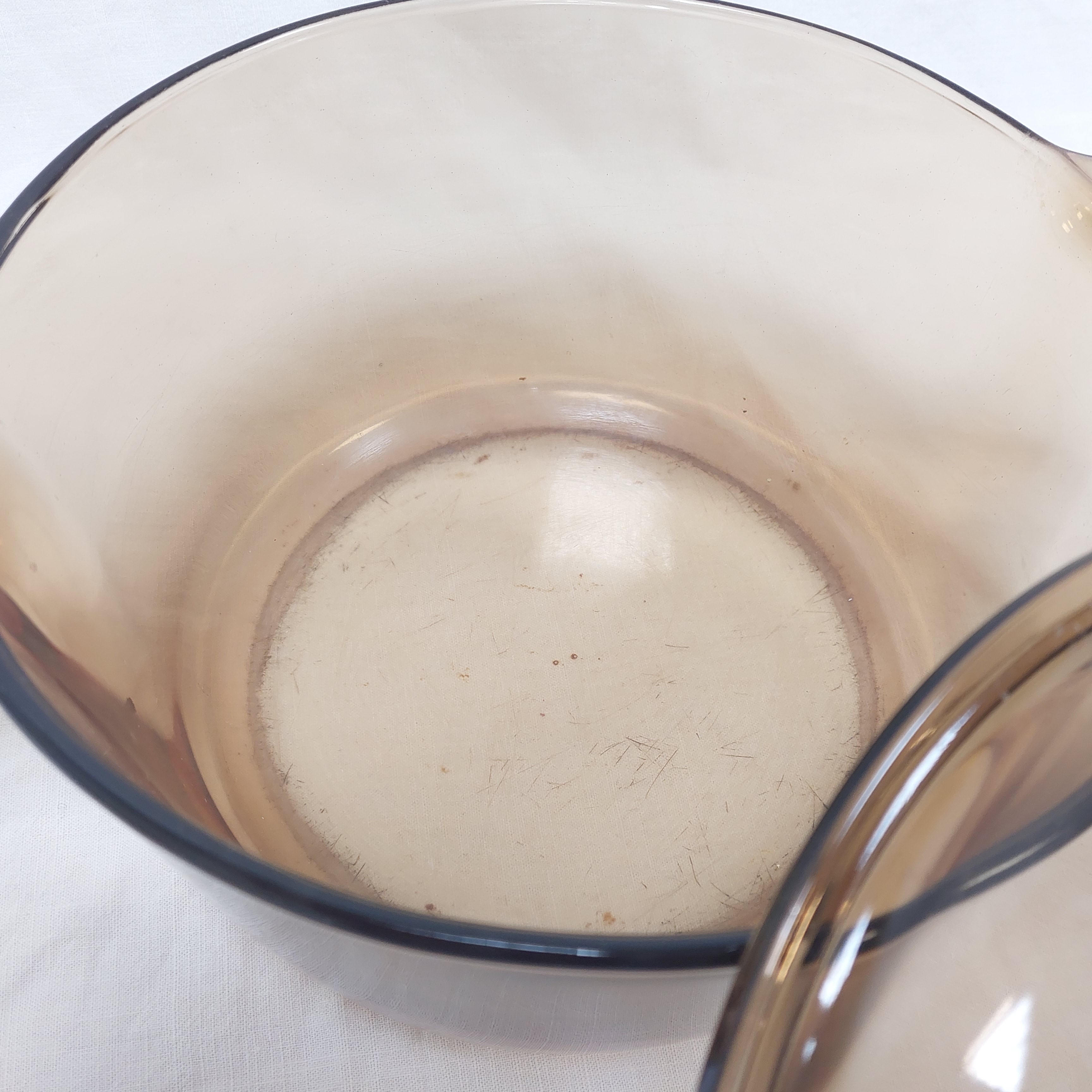 Casserole en verre fumé- Vision Corning France - verre teinté - style Pyrex Bon état - Vue 4 - 