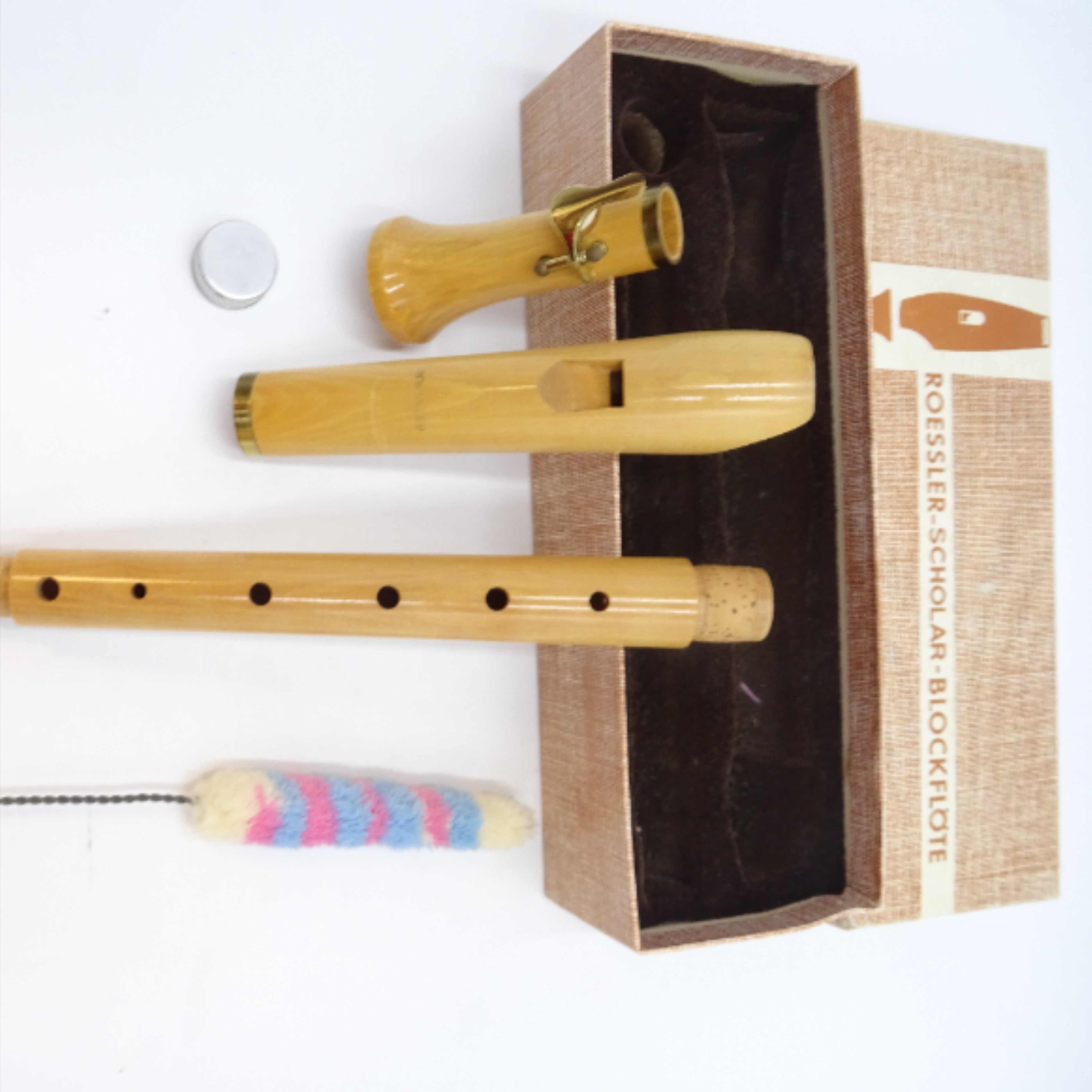 Voir photo 4 de Flute à bec en bois"ROSSLER-SCOLAR-BLOCKFLÖTE". Flute à bec en bois"ROSSLER-SCOLAR-BLOCKFLÖTE". Très bon état - Vue 4 -