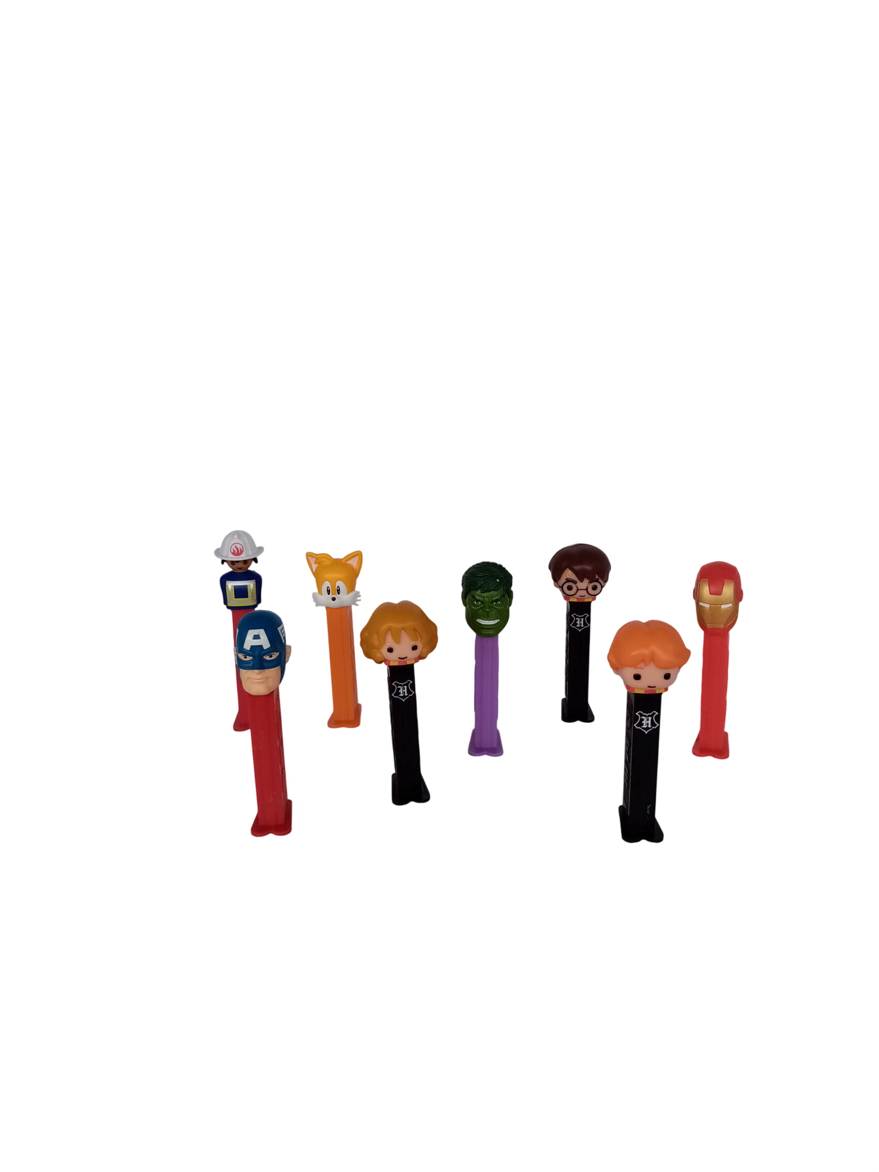 Lot de 8 distributeurs de bonbons PEZ Bon état -  reconditionné disponible sur Label Emmaüs