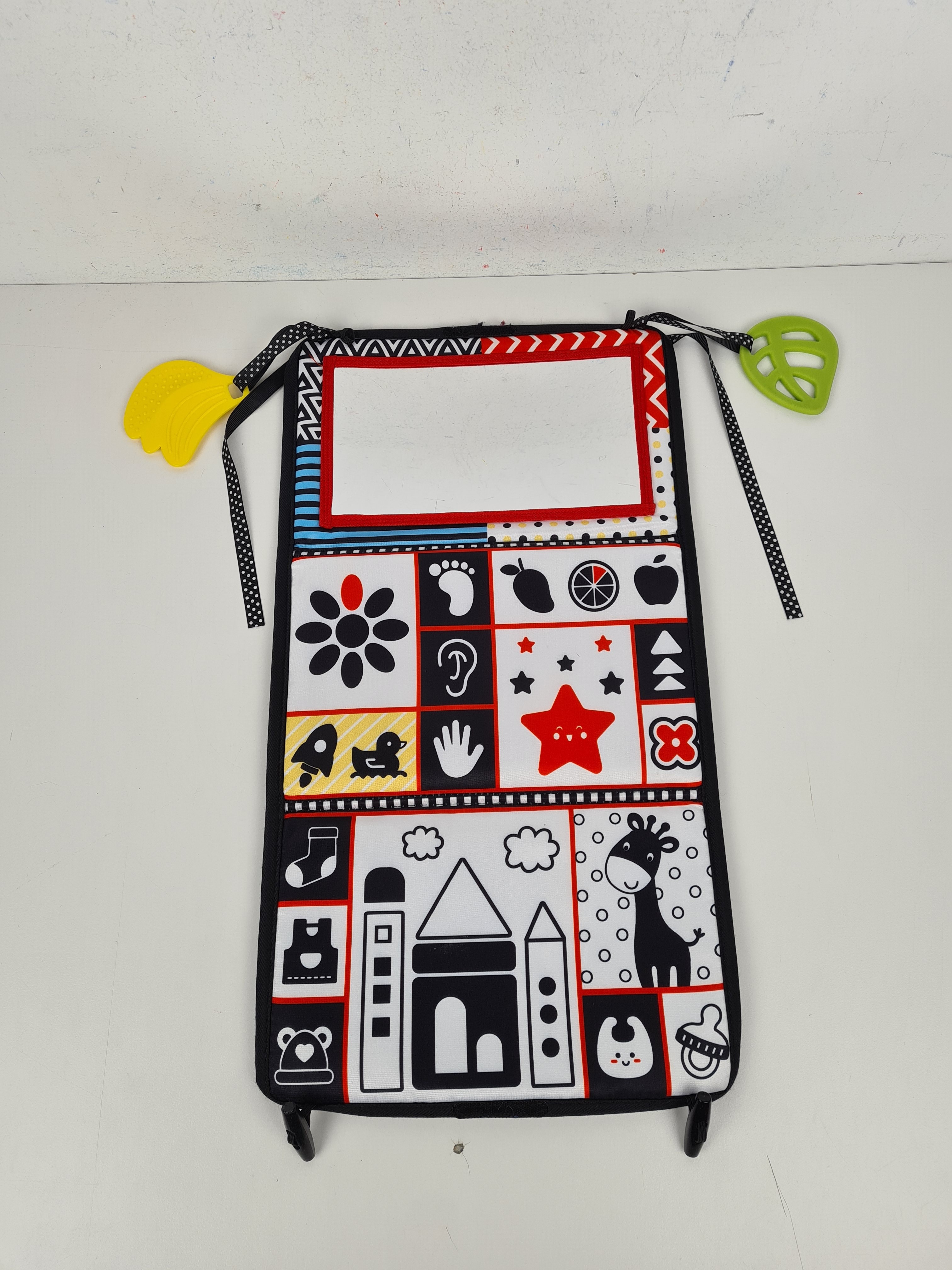 Jeu d'éveil - Livre tissu avec miroir - 27x16cm - Photo 3