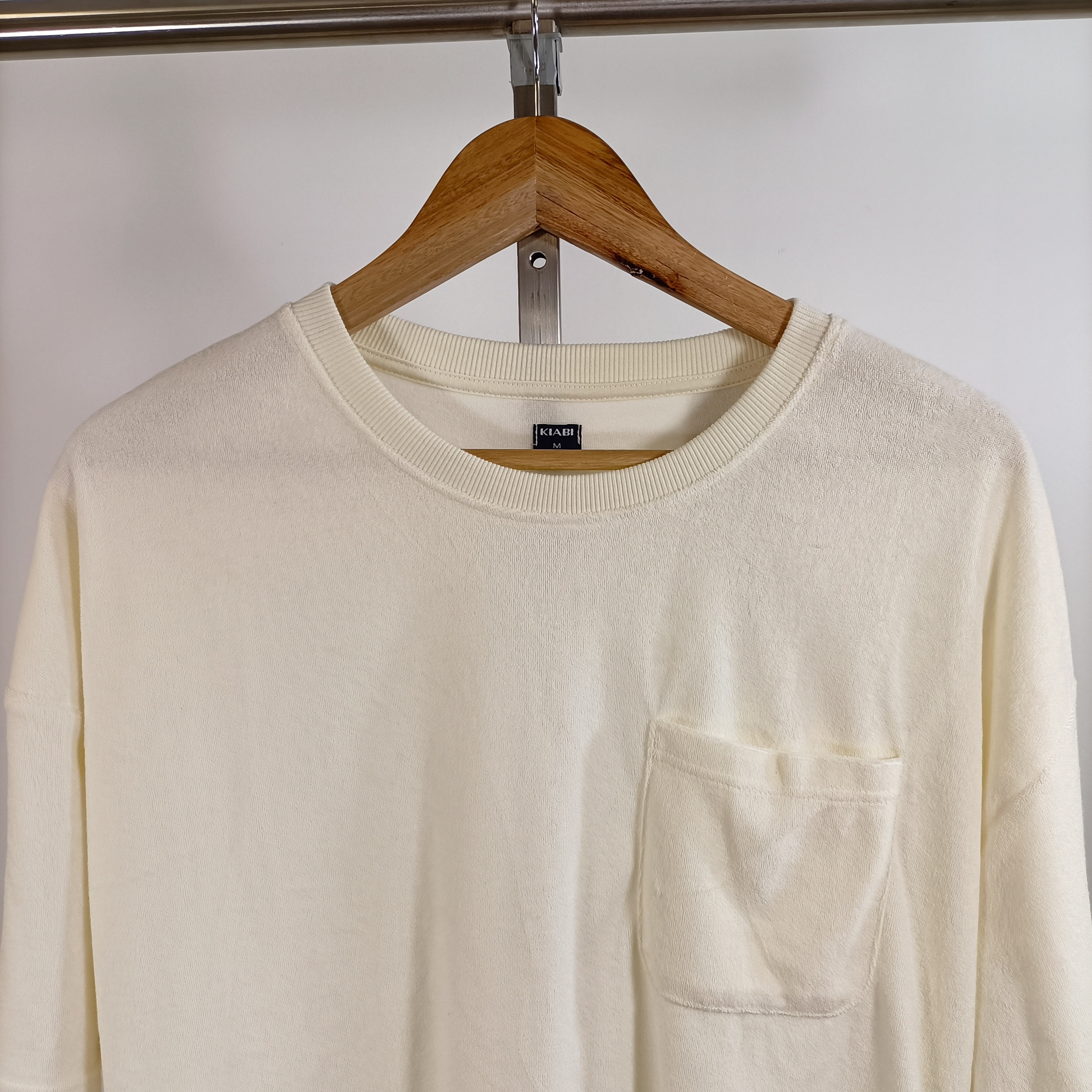 T-shirt écru col rond poche poitrine Éponge Kiabi coupe droite taille M coton polyester M - Photo 2