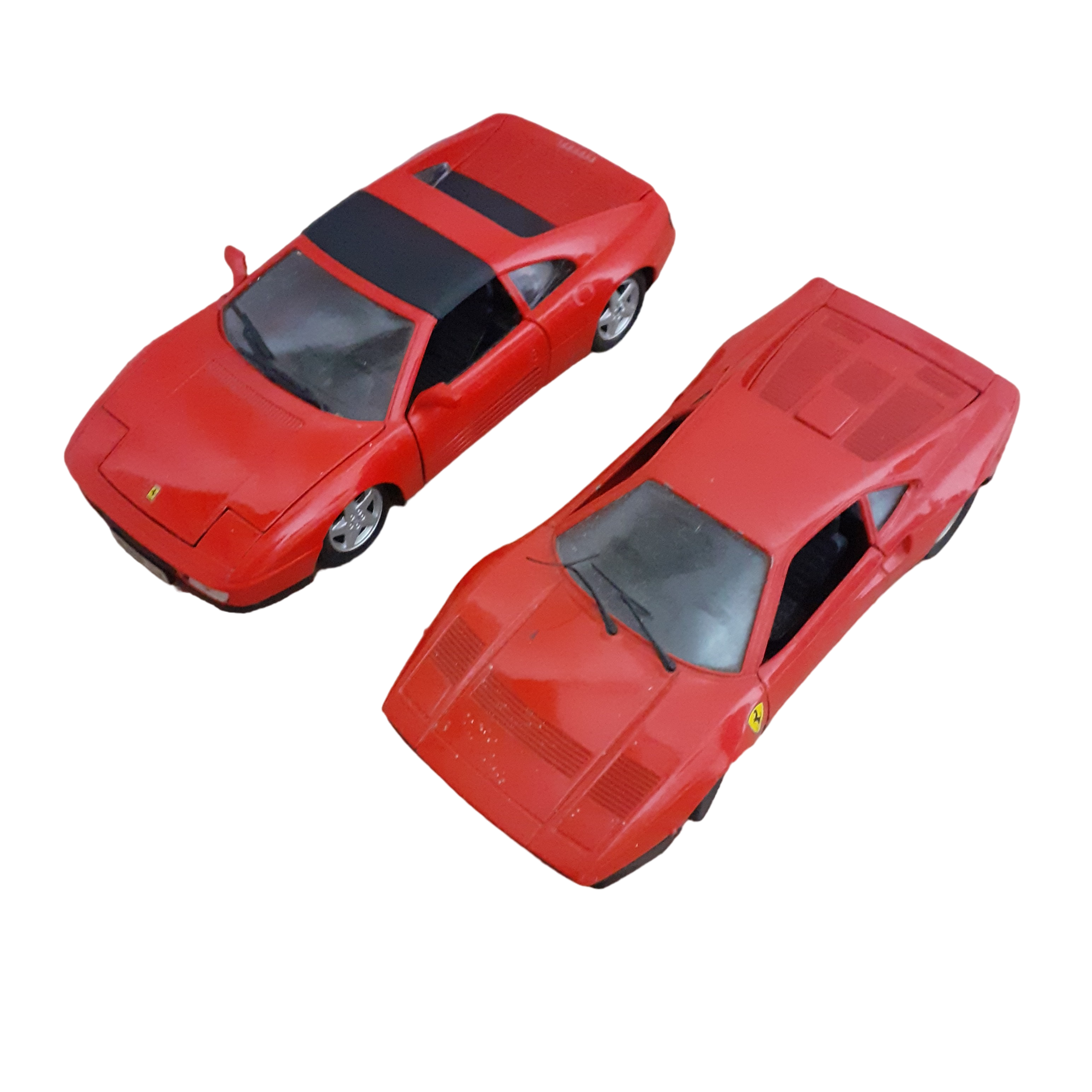 Lot de 2 voitures miniatures (1/24) FERRARI Bon état -  reconditionné disponible sur Label Emmaüs