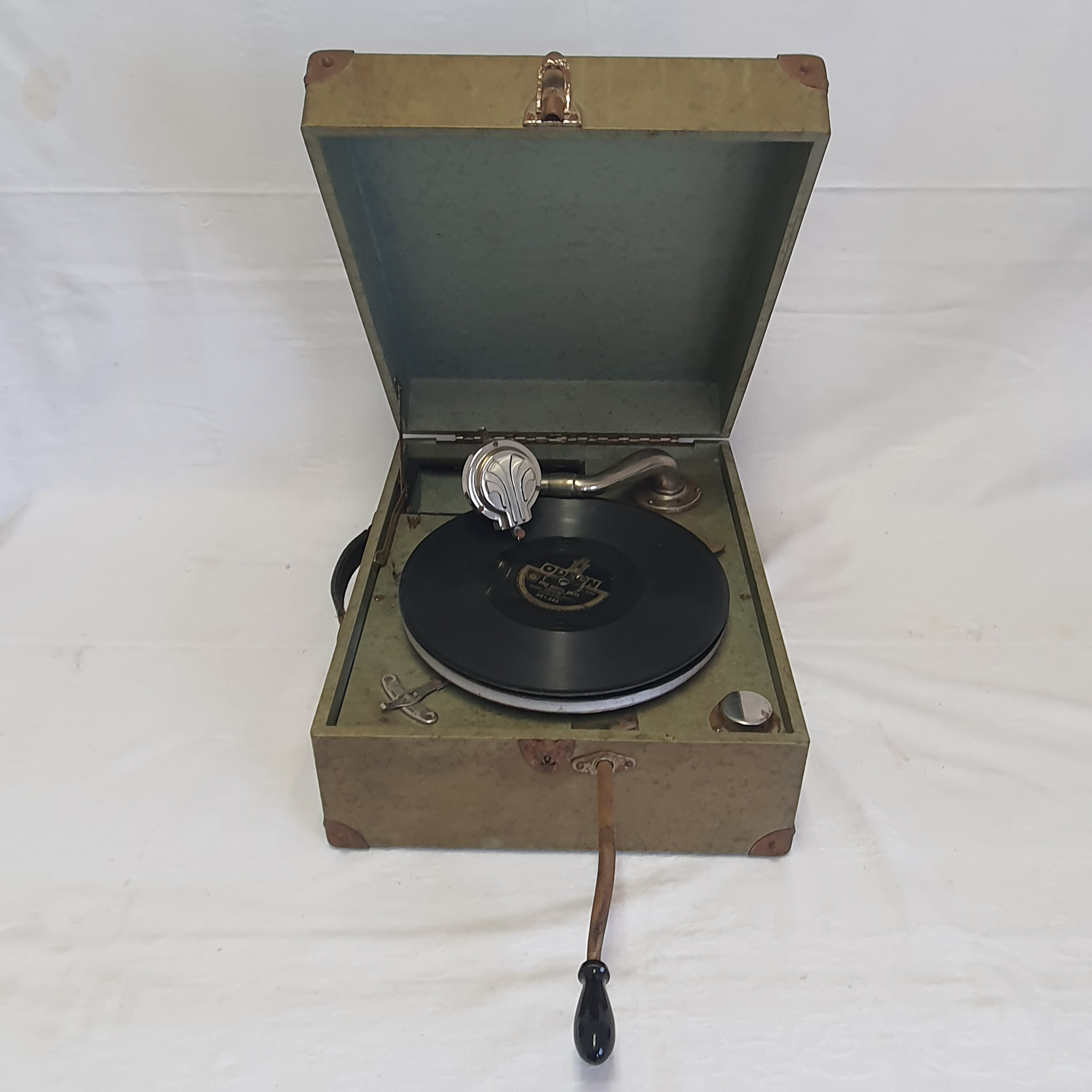 Gramophone Vintage Disque Vinyle année 30/40 État correct -  reconditionné disponible sur Label Emmaüs