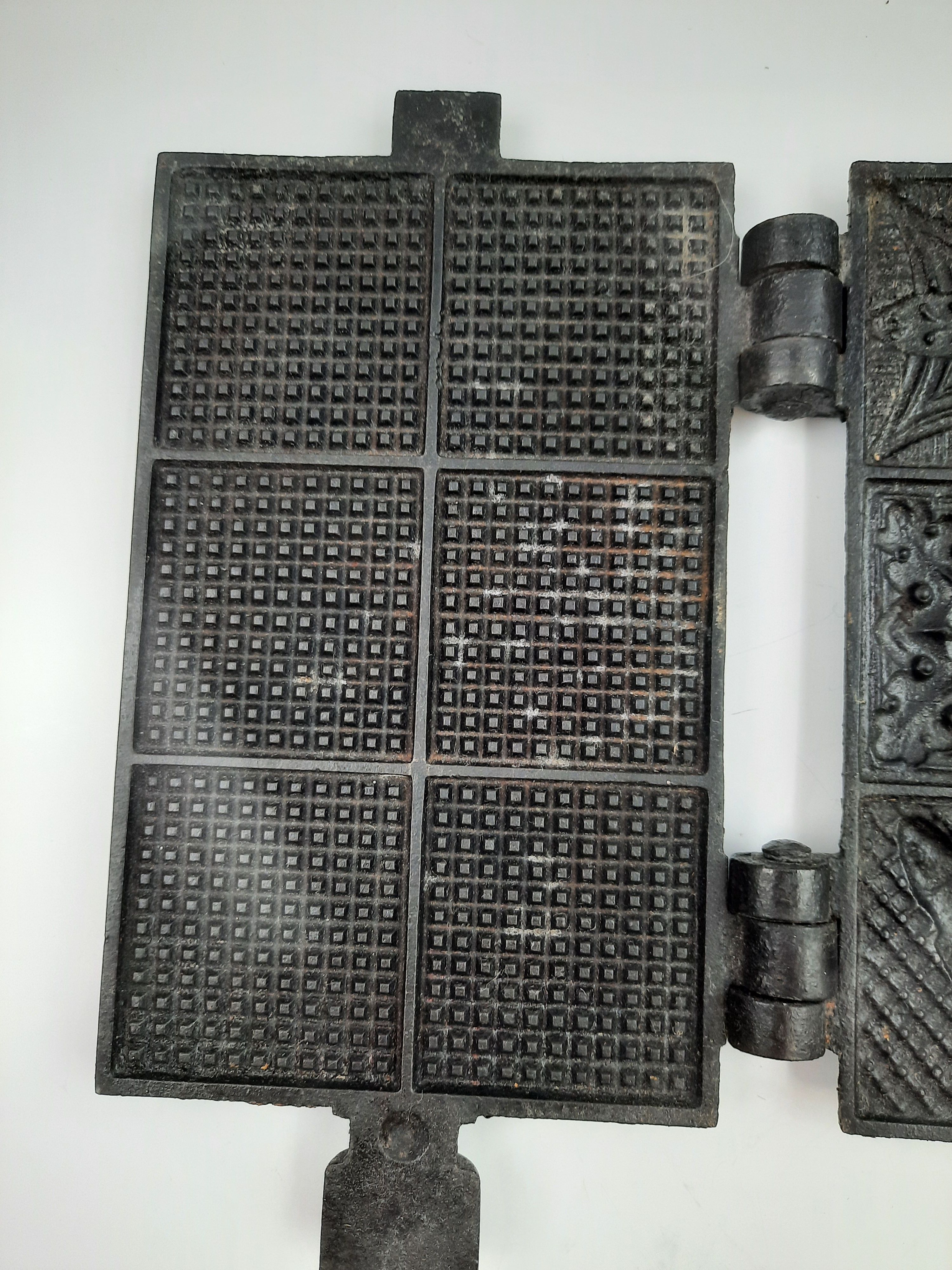 Voir photo 3 de Moule à gaufrettes ancien Moule à gaufrettes ancien Très bon état - Vue 3 -