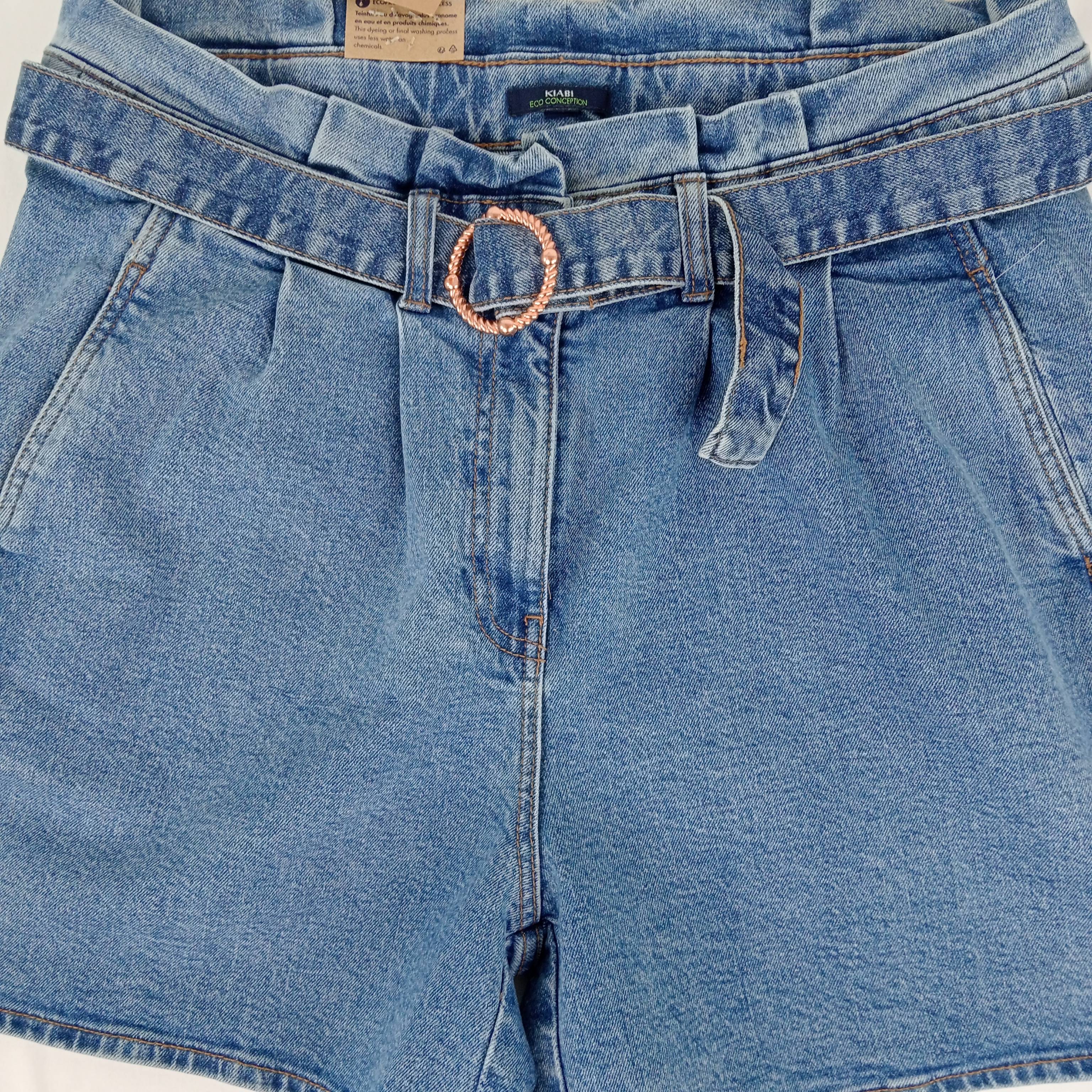 Short femme de la marque Kiabi coupe courte de couleur bleu taille 4XL (48) - Photo 2