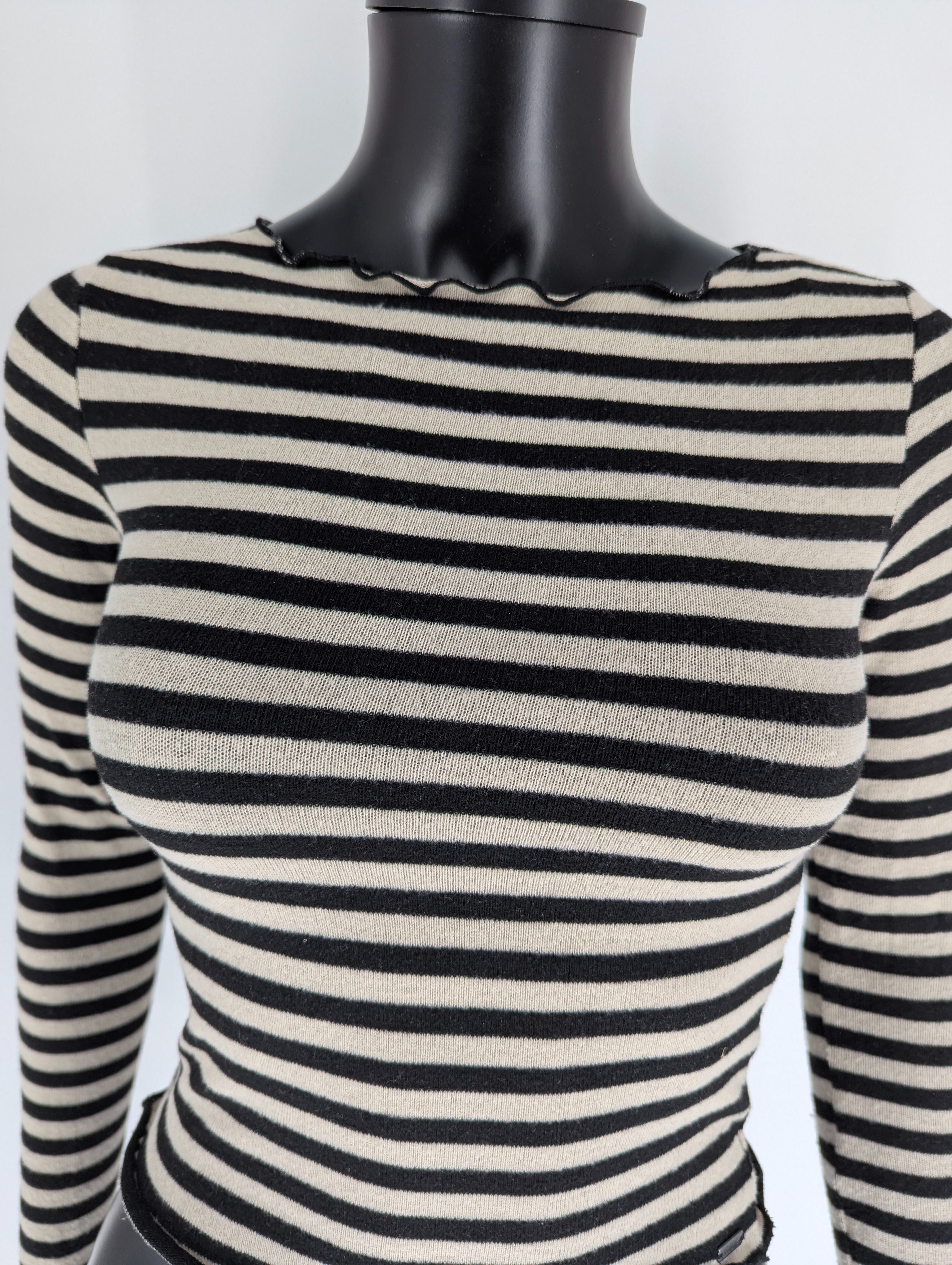 Pull fin PULL & BEAR - T. S - PACIFIC REPUBLIC - manches longues - court - écru rayé noir - Photo 1