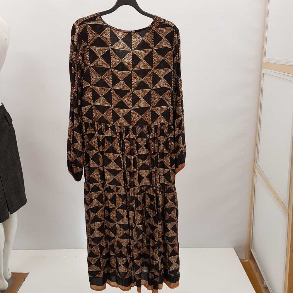 Robe de fête noire et marron - MARQUE INCONNUE - Taille 40 ESTIME Bon état - Vue 2 - 