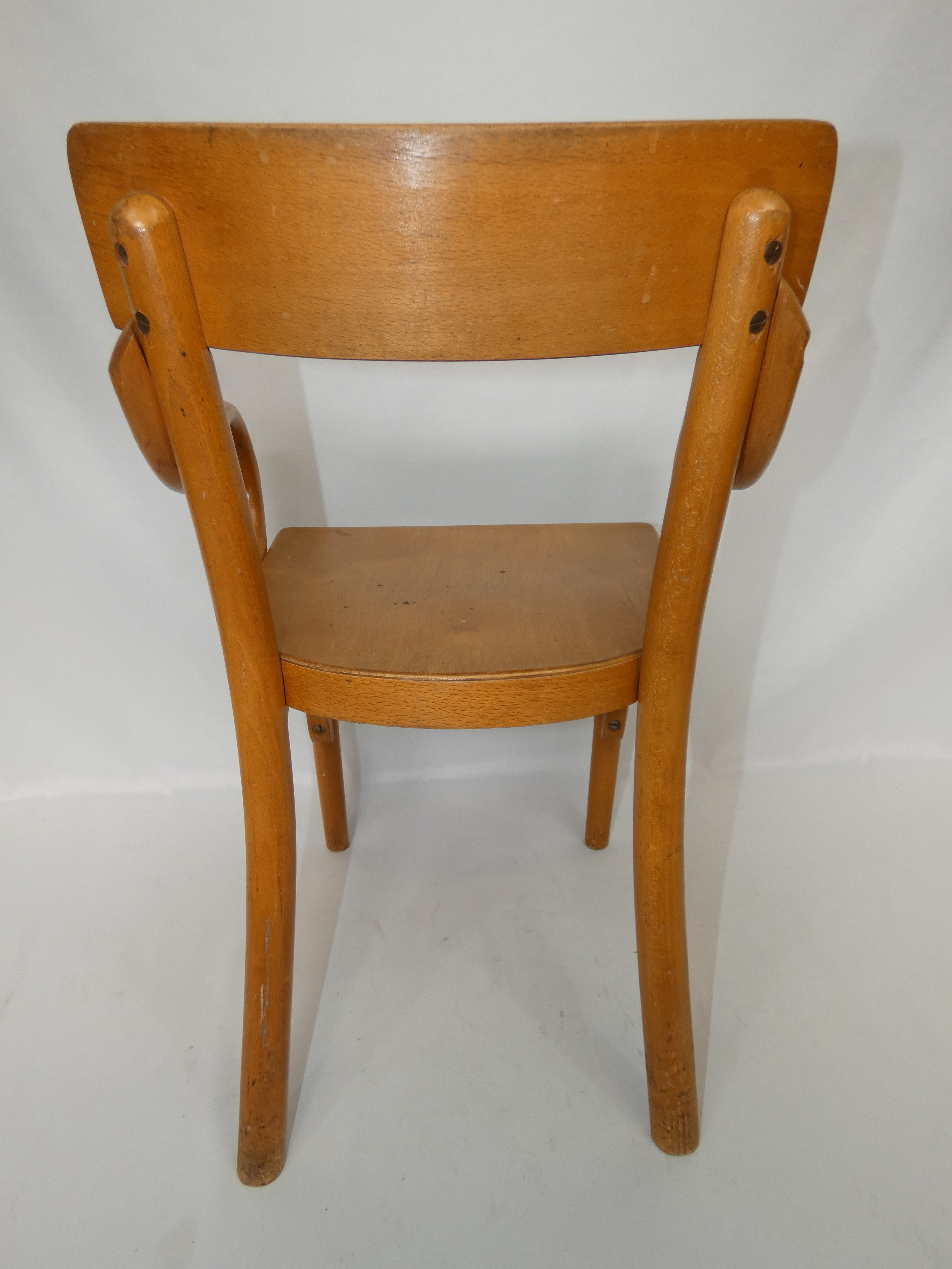 Chaise enfant en bois avec accoudoirs de marque BAUMANN - Photo 2
