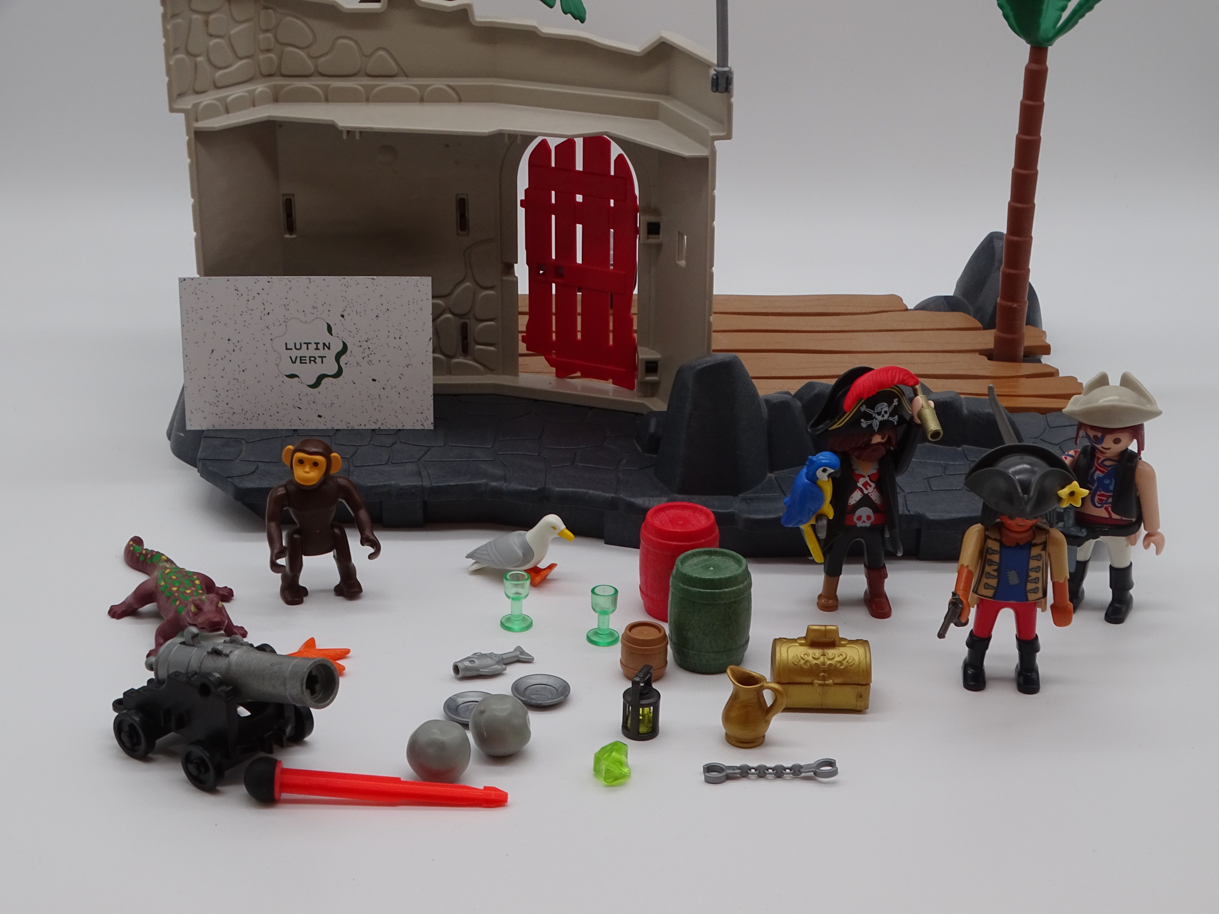 Playmobil 6146 « L’île aux Pirates » d'occasion PLAYMOBIL - Dès 3 ans | Ref 13056 Très bon état - Vue 2 - 