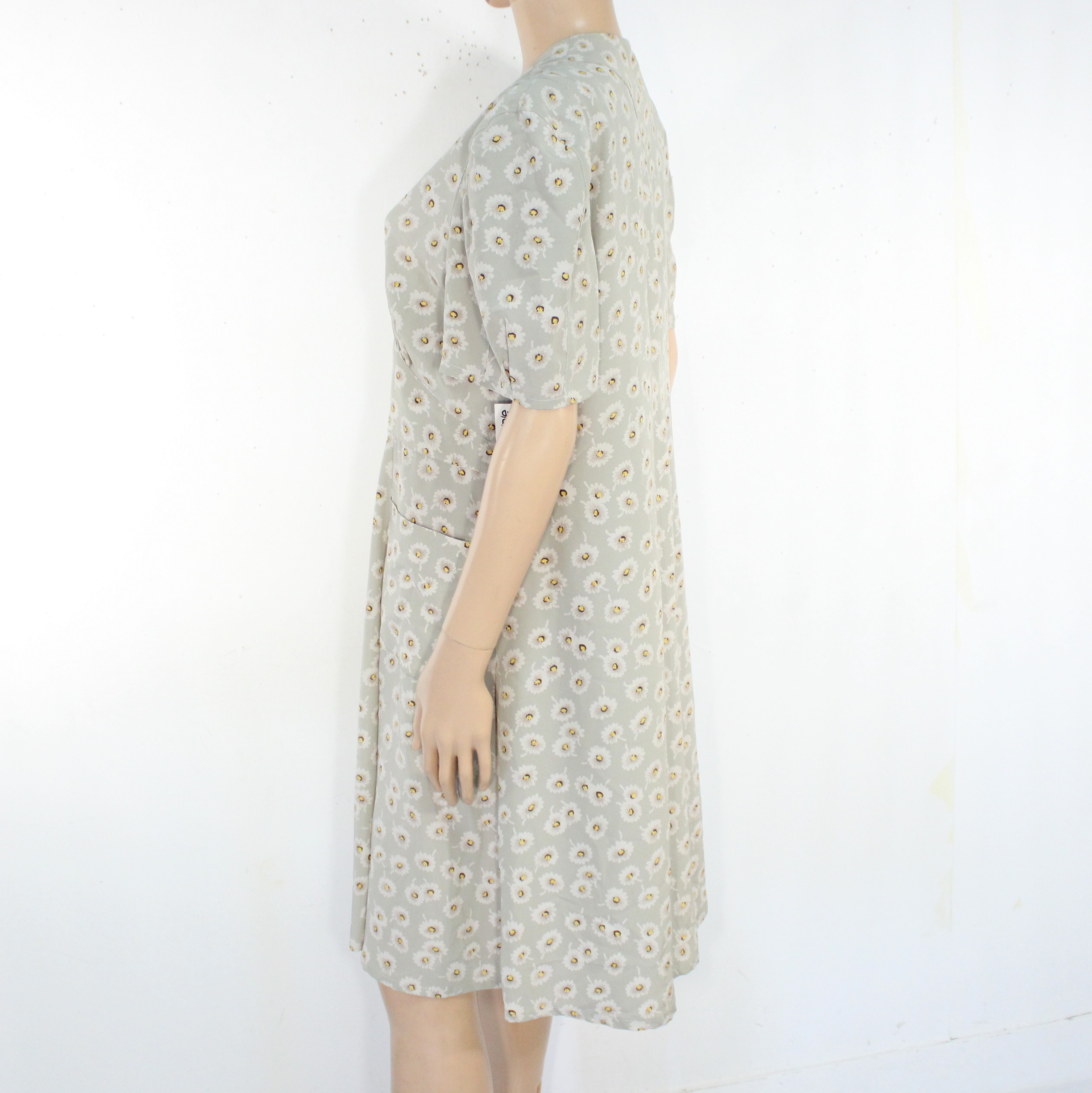 Robe Vintage Kaki Clair Fleuris VIRGINIE PARIS Taille 3 Comme neuf - Vue 3 - 