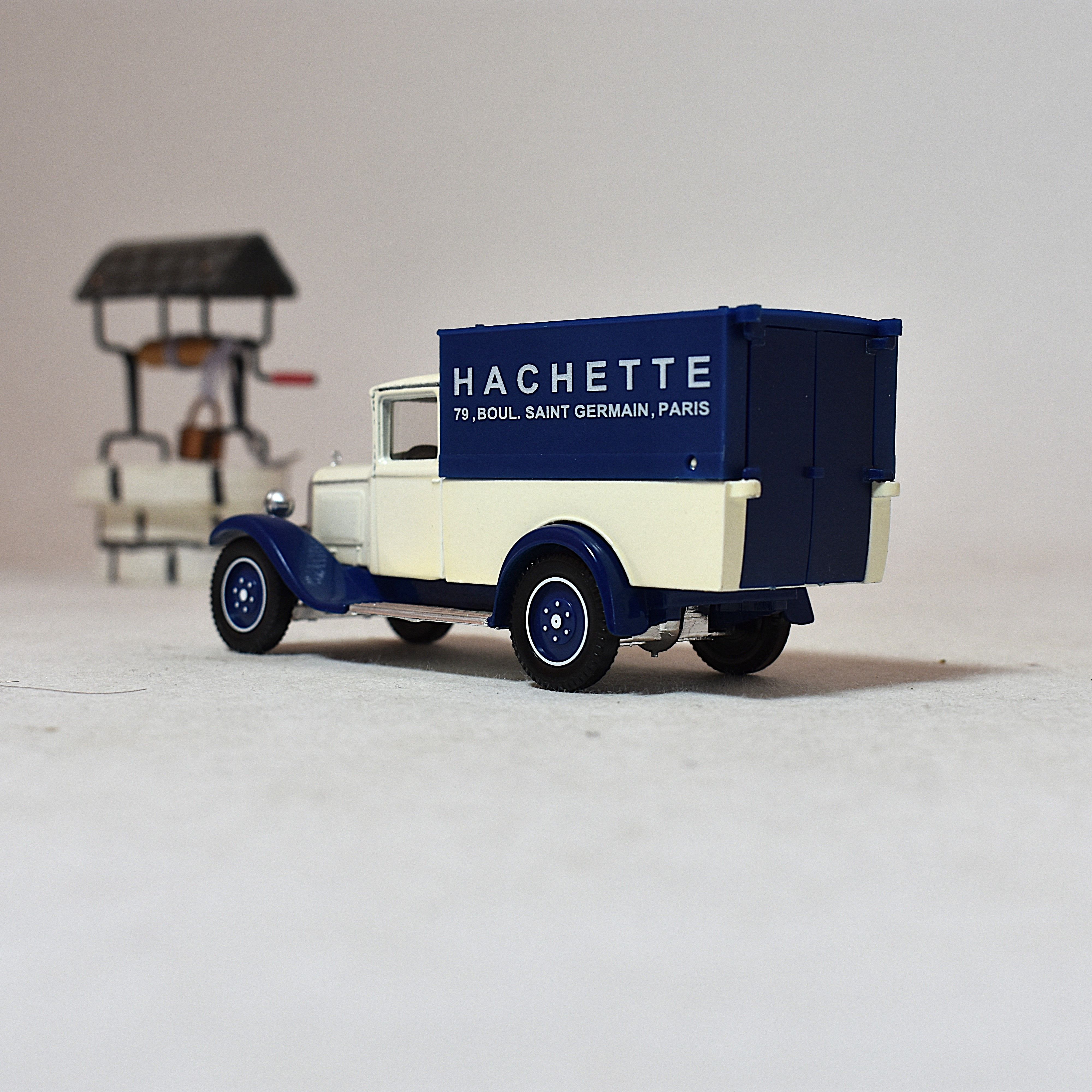 Voir photo 3 de CITROEN C4F 1930 SOLIDO 1/43 MADE IN FRANCE 09-81 CITROEN C4F 1930 SOLIDO 1/43 MADE IN FRANCE 09-81 - Vue 3 -