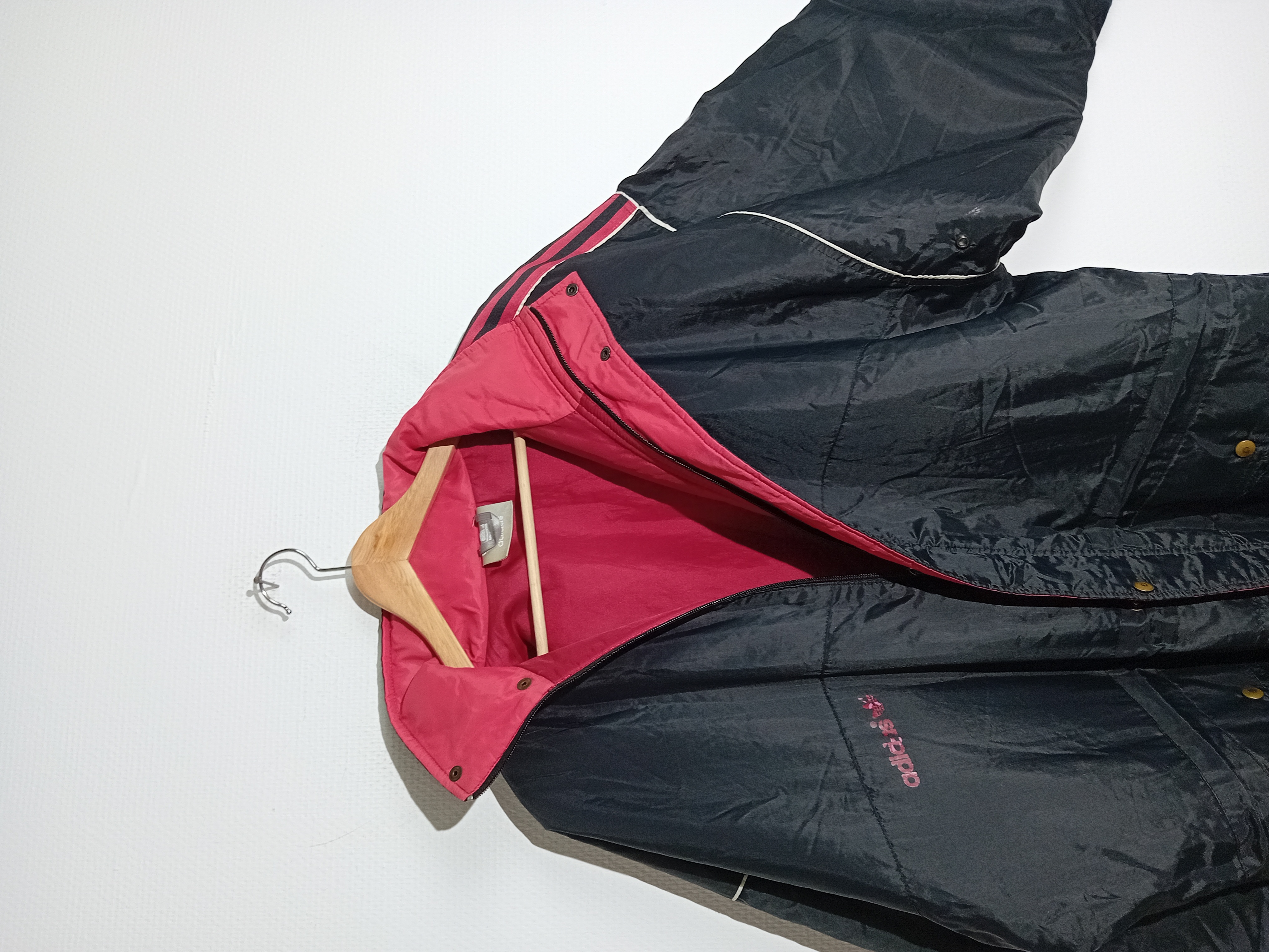 Veste Adidas noire vintage L avec doublure et bandes rouges Bon état - Vue 5 - 