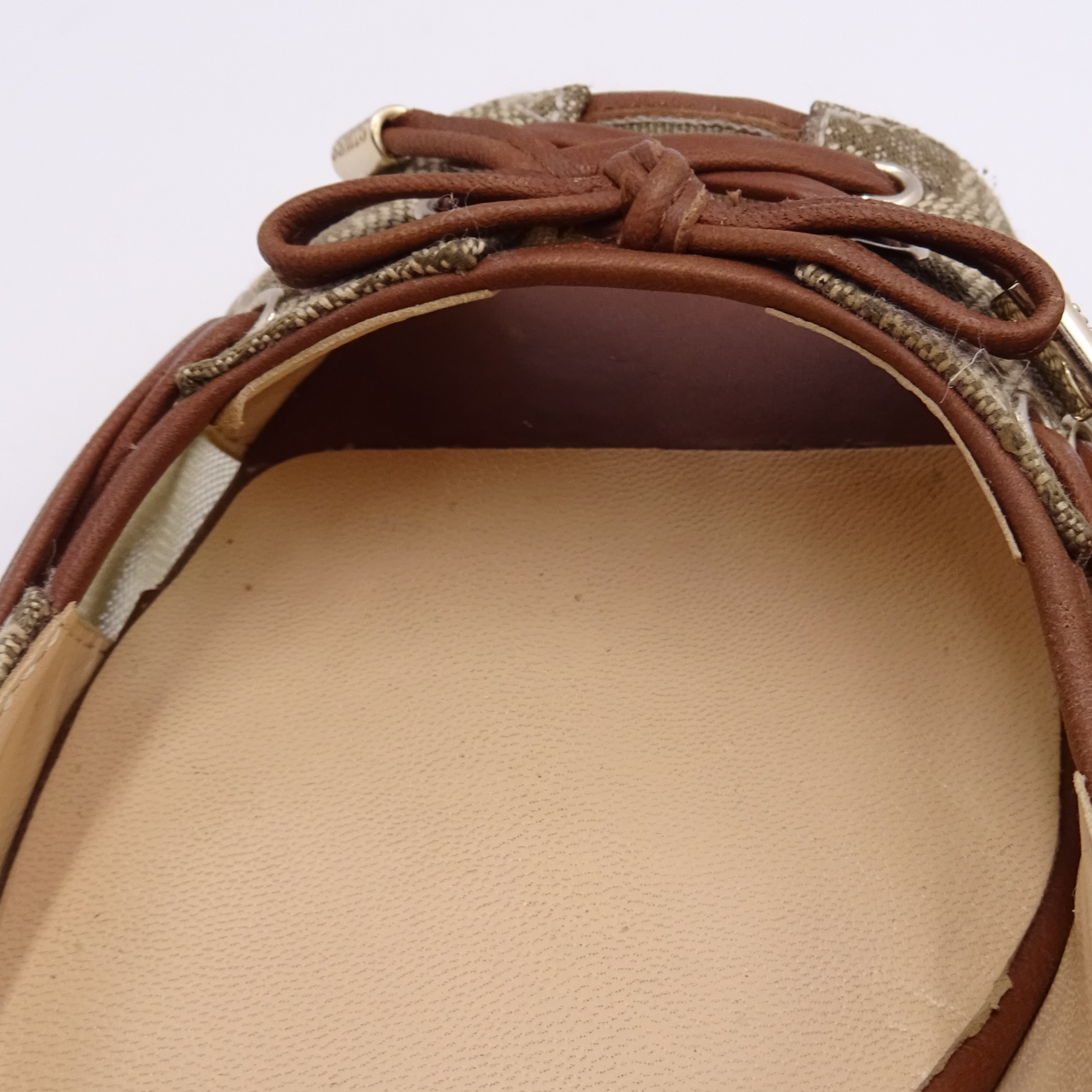 Voir photo 12 de GUESS Sandales ouvertes taille 38 GUESS Sandales ouvertes taille 38 Bon état - Vue 12 -
