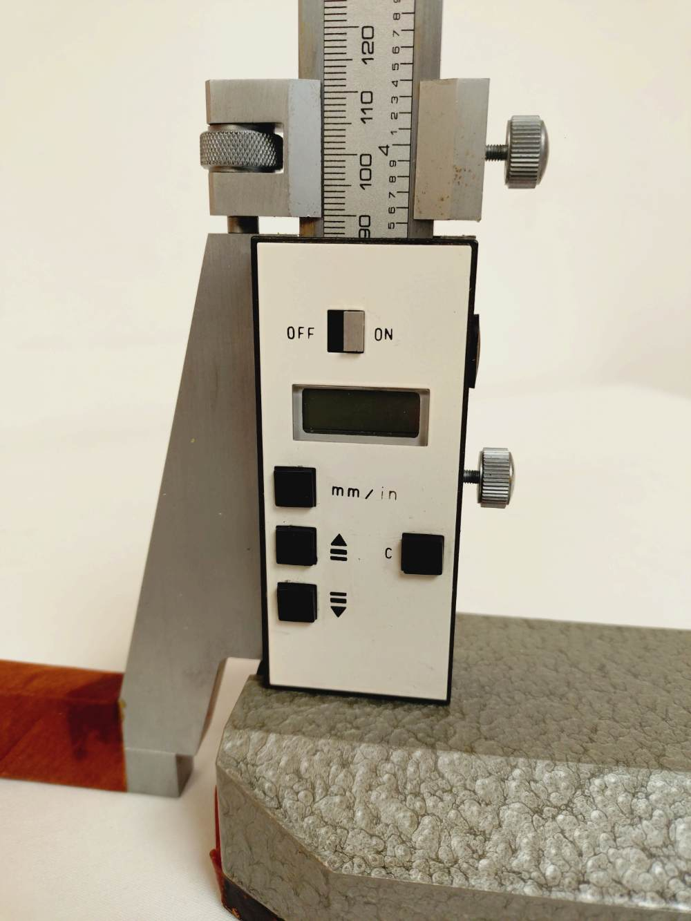 Trusquin digital en acier inoxydable, hauteur 500 mm. Modèle certifié.  - Vue 4 - 