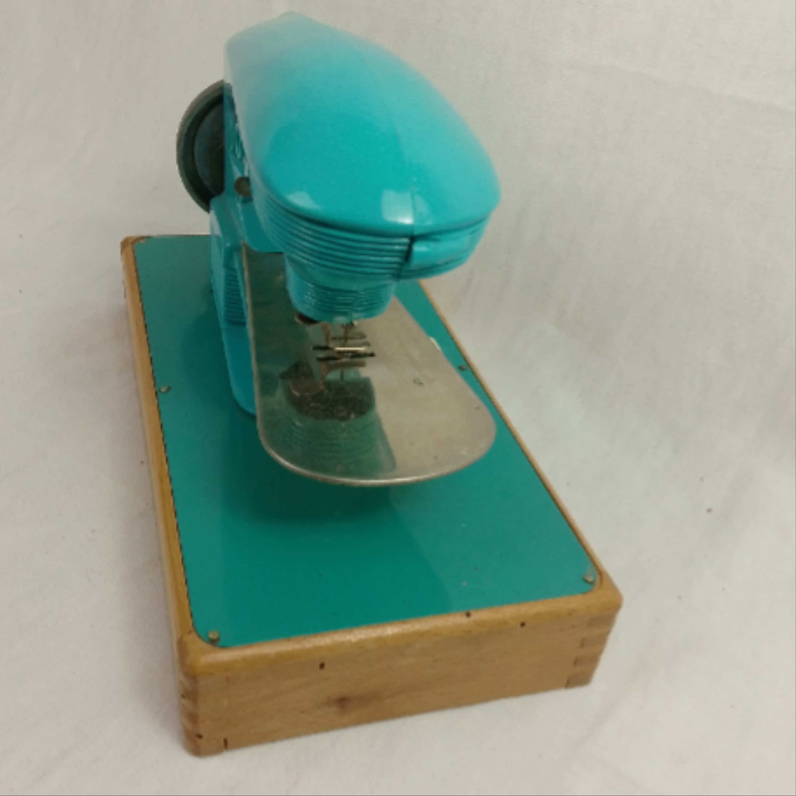 Machine à coudre vintage pour enfant État correct - Vue 6 - 