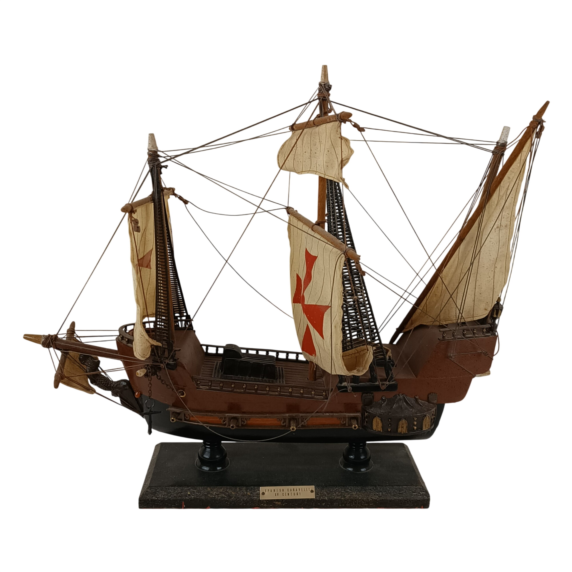 Maquette de bateau en bois, Caravelle espagnole du 15ème siècle, fabriquée en Espagne État correct -  reconditionné disponible sur Label Emmaüs
