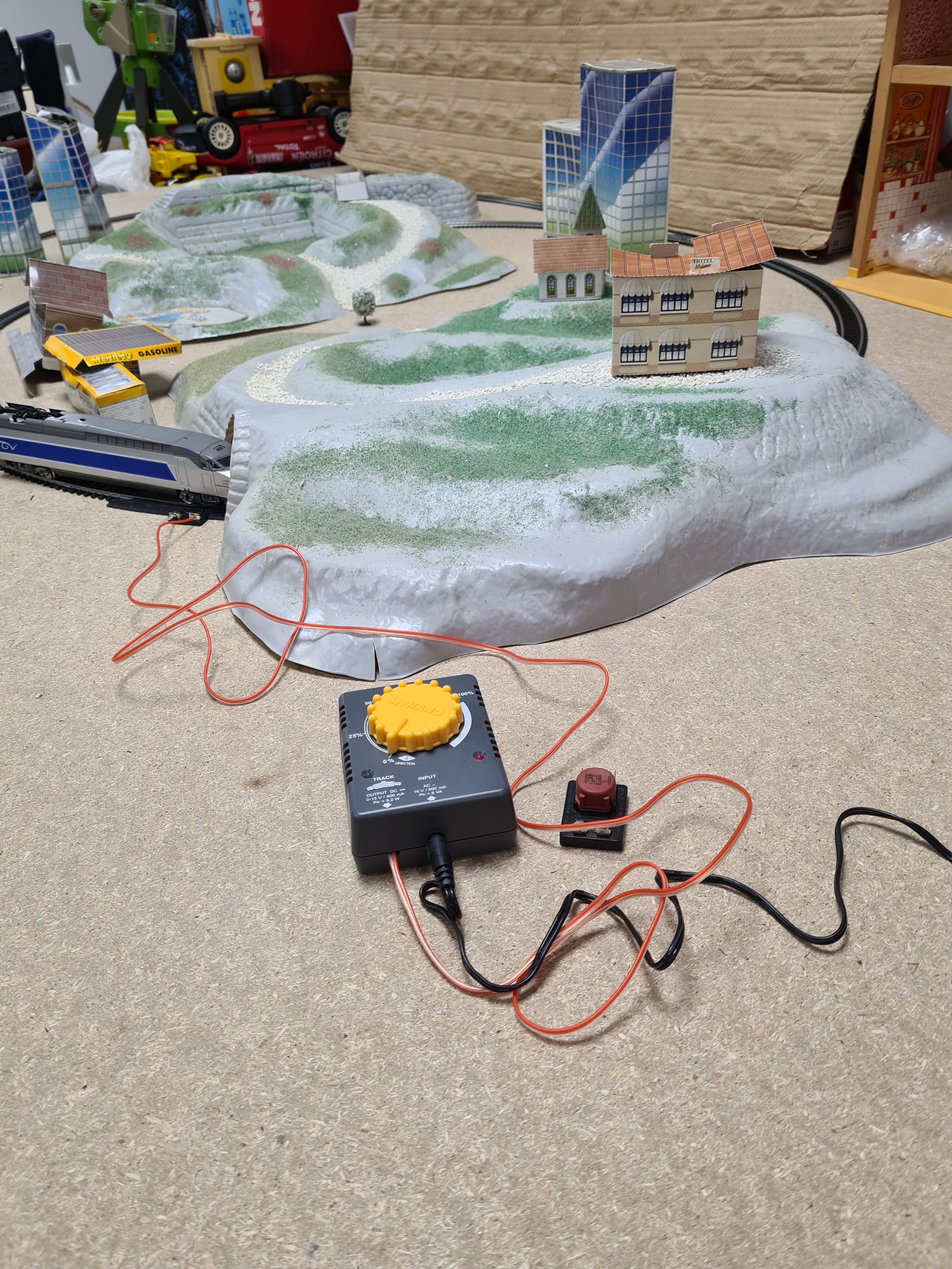 Circuit - Mehano - TGV Atlantique avec maquette Plastique Bon état - Vue 8 - 