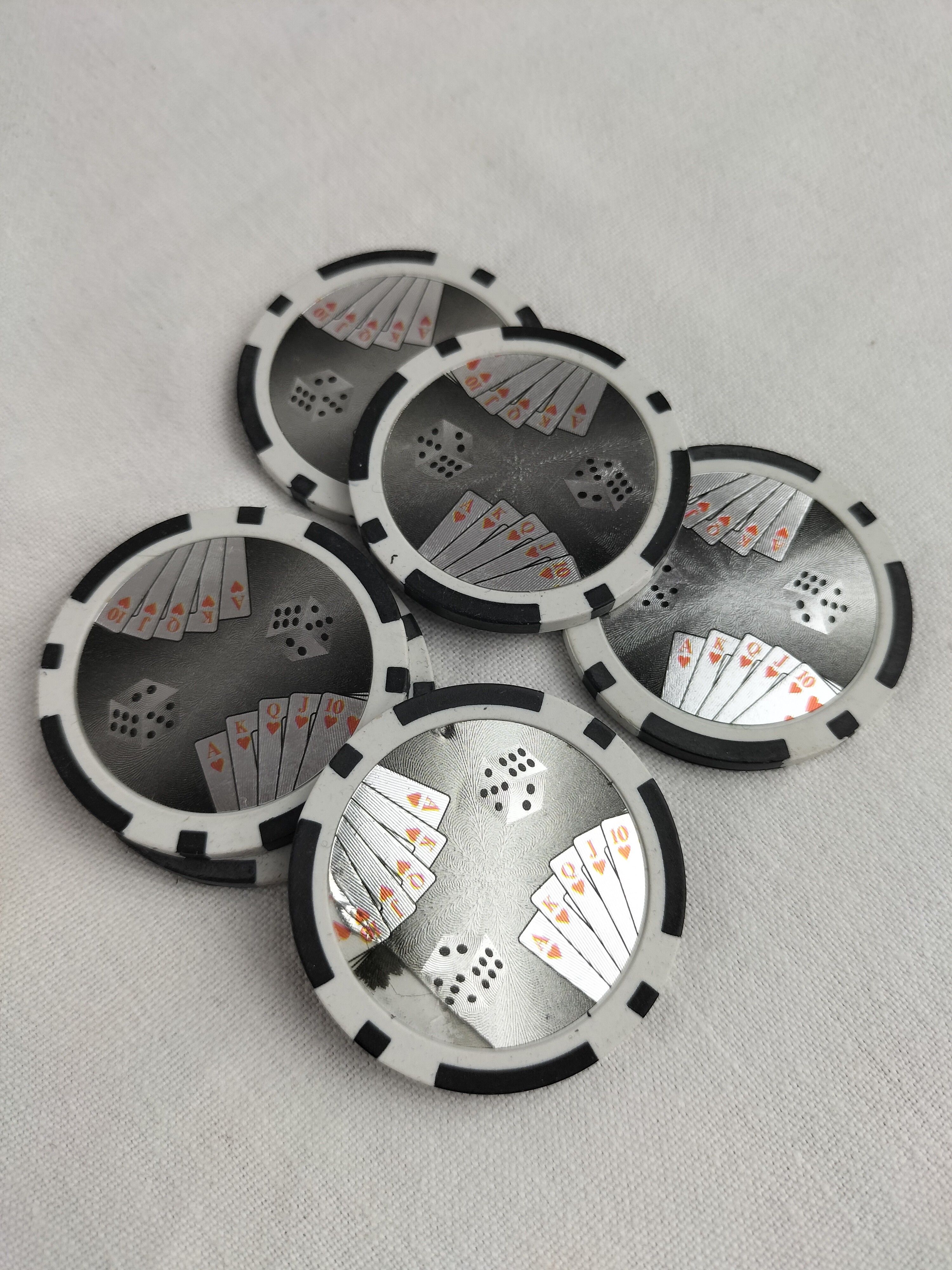 🎲♠️ MALLETTE DE POKER COMPLÈTE – JETONS + CARTES + DEALER ♣️♦️ Très bon état - Vue 25 - 