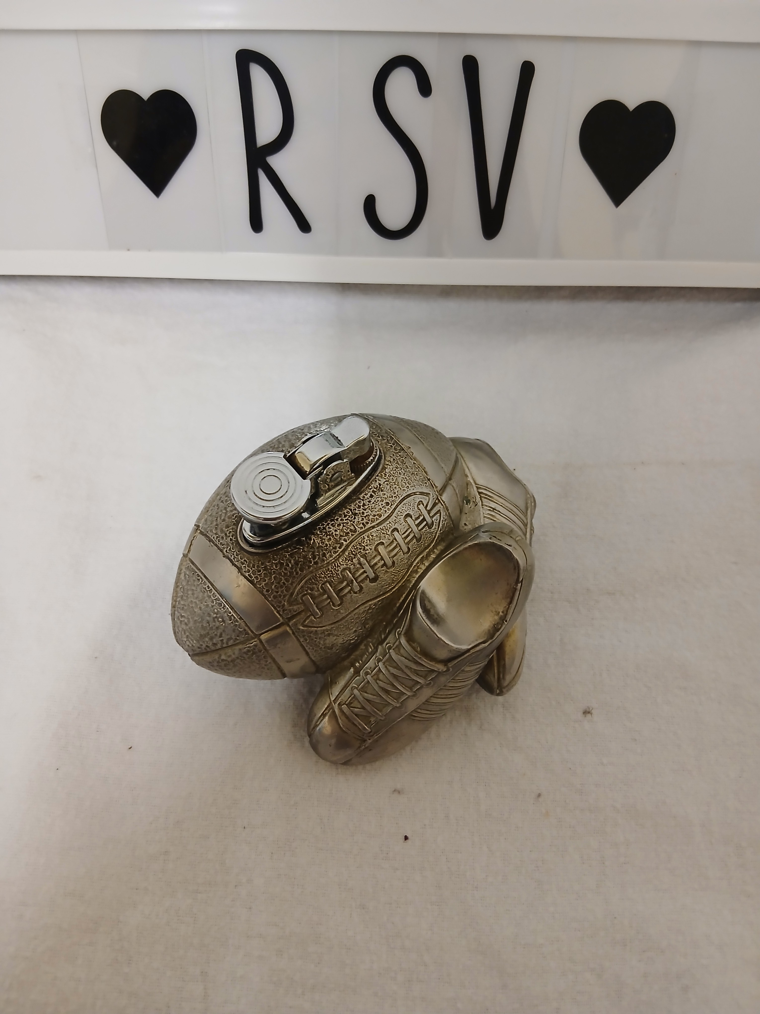 Briquet de table ballon de rugby Très bon état - Vue 2 - 