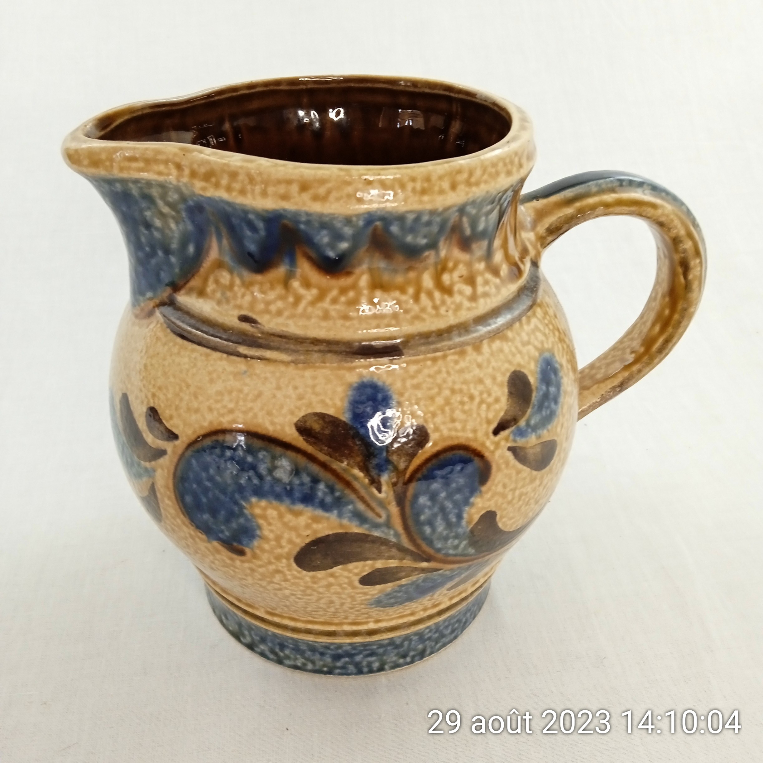 Acheter Pichet en céramique allemande réf 1818/18 Très bon état - 12,00 € Pichet en céramique allemande réf 1818/18 Très bon état - reconditionné disponible sur Label Emmaüs