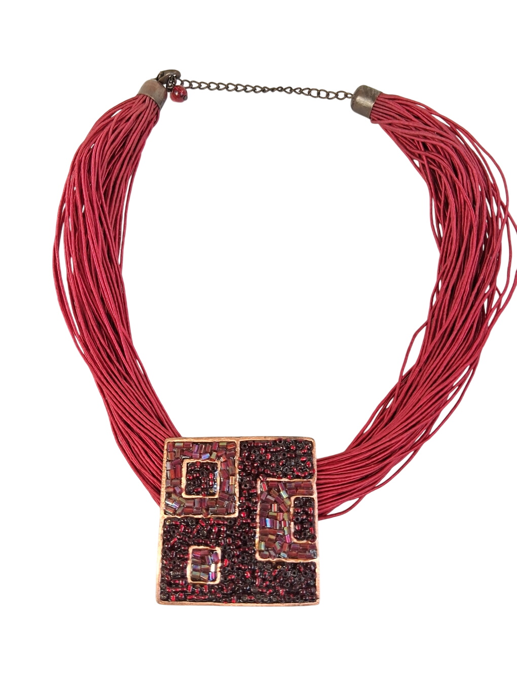 COLLIER "Ras de Cou" avec un médaillon Très bon état -  reconditionné disponible sur Label Emmaüs