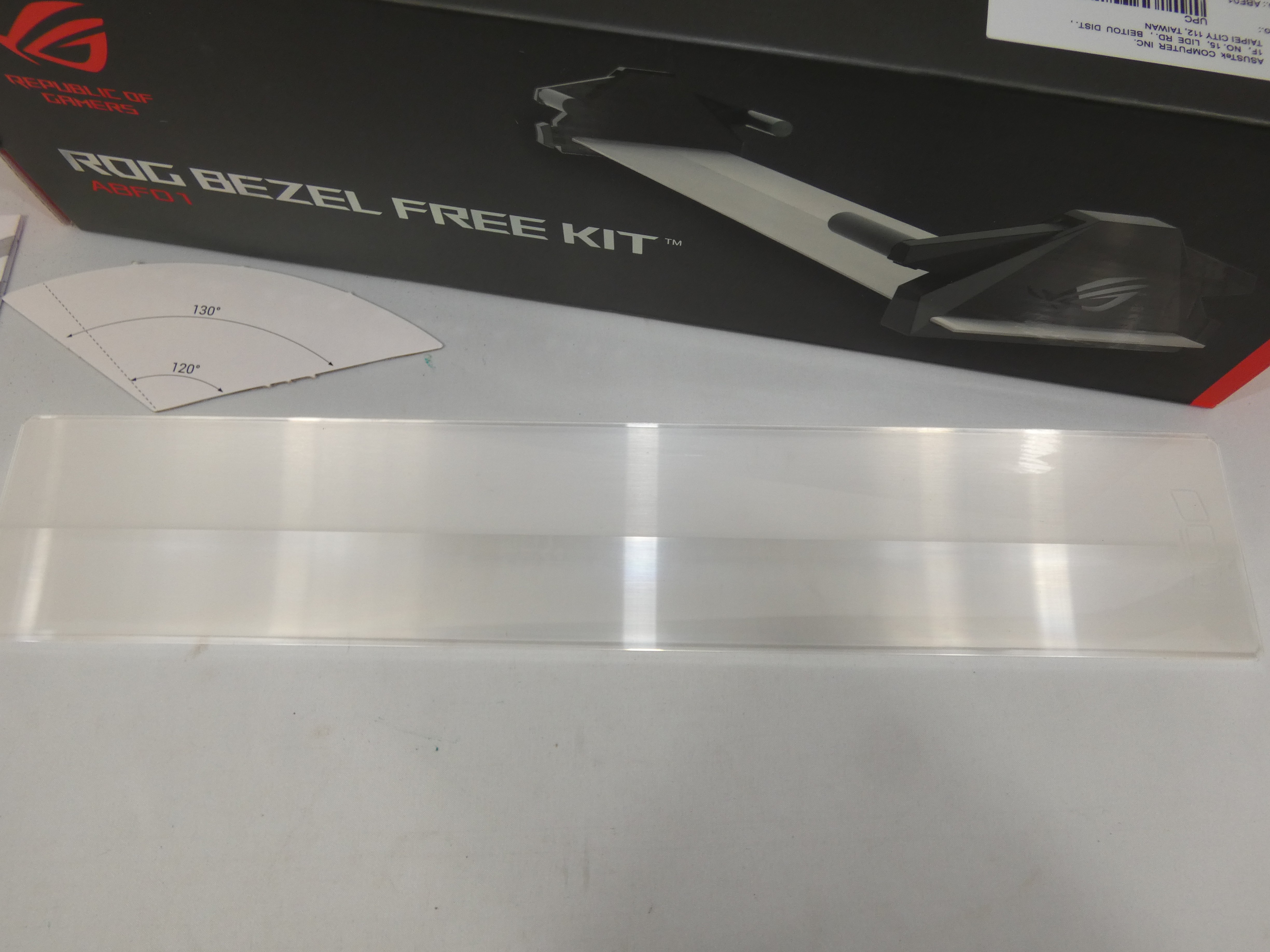 ASUS ROG Bezel Free Kit - Comme neuf - Photo 3