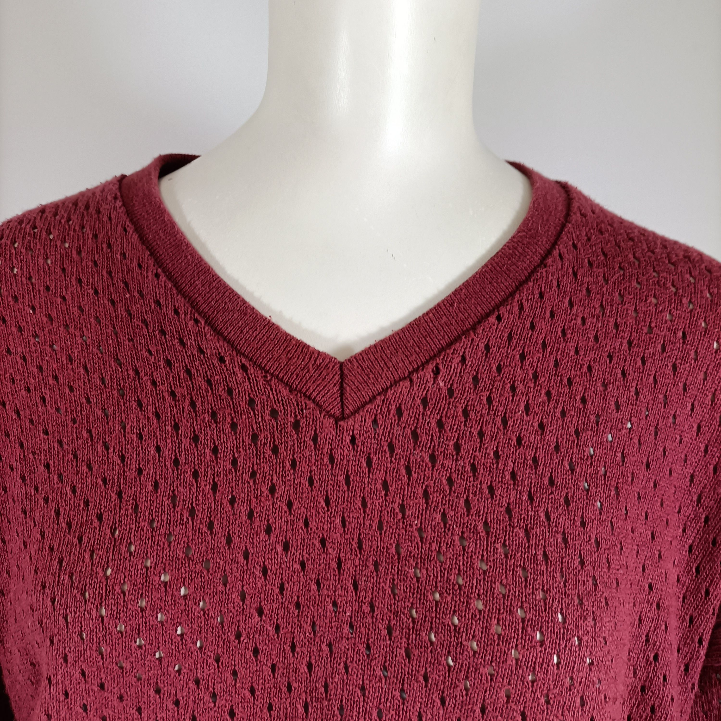 Pull ajouré bordeaux Versace Jeans Couture en coton, coupe ample et col V tendance Comme neuf - Vue 9 - 