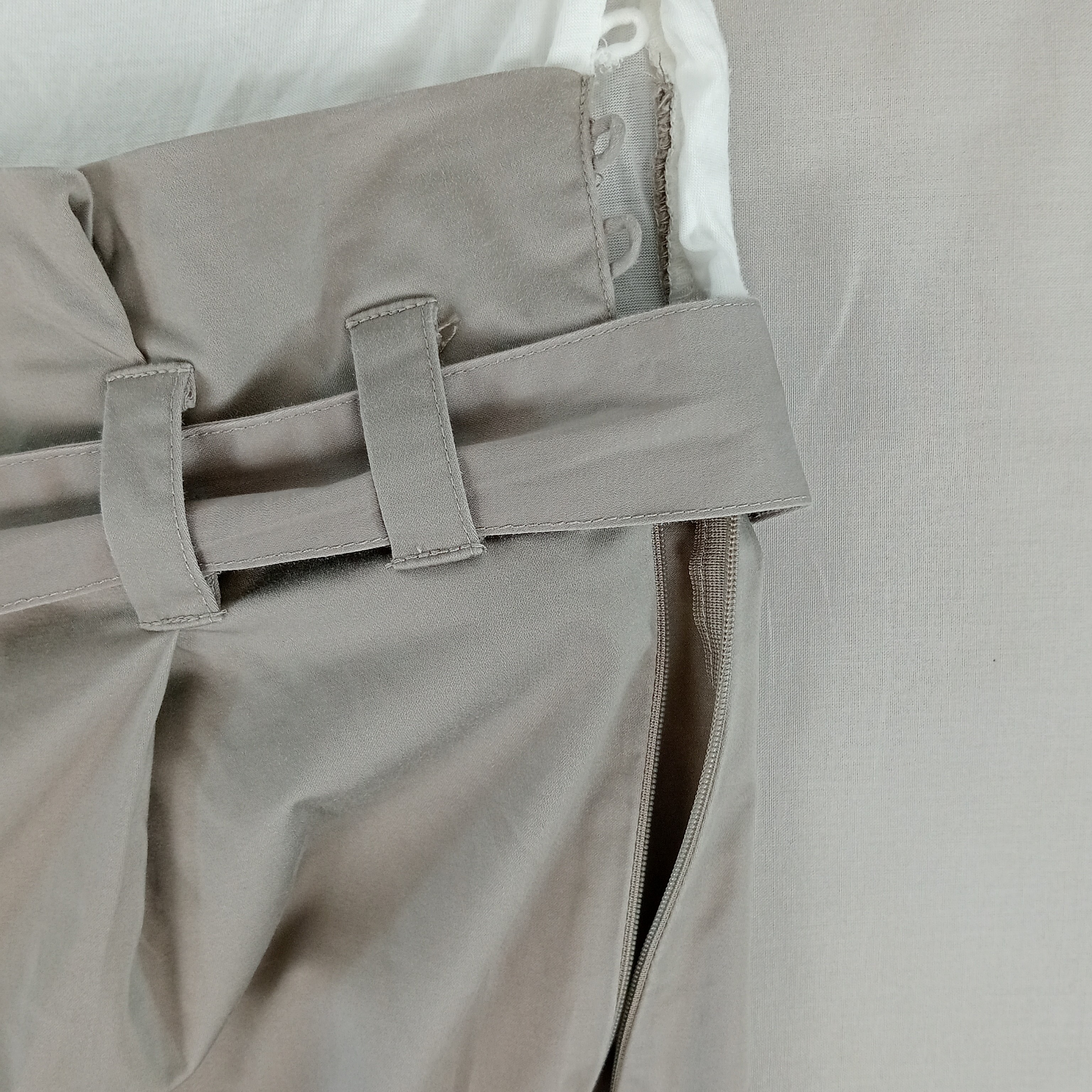 Robe femme ou fille de la marque Kookaï de couleur taupe taille XS (34) - Photo 4