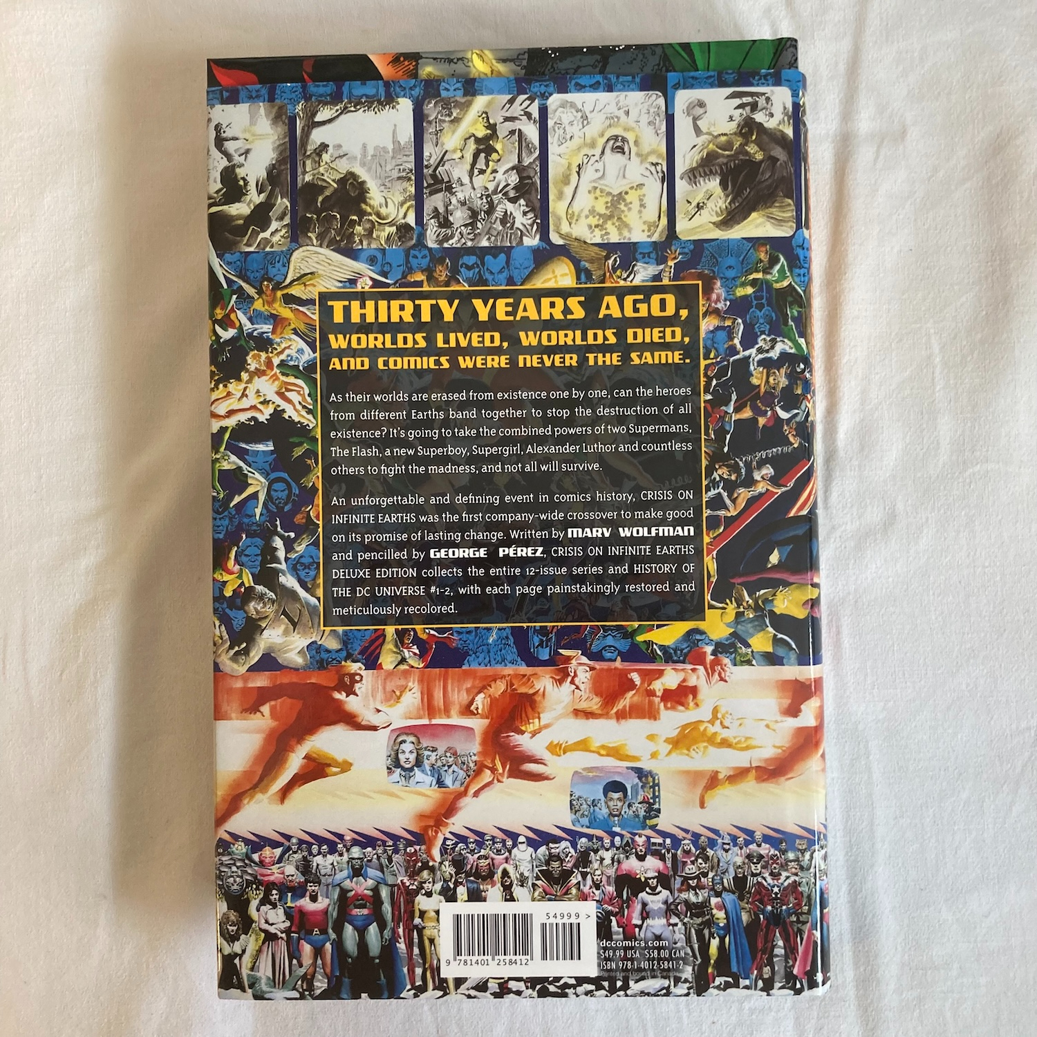 Crisis on Infinite Earths (Deluxe Edition) - Photo 4