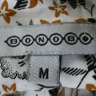 Voir photo 4 de Blouse blanche imprimée - Femme - BONOBO - Taille M Blouse blanche imprimée - Femme - BONOBO - Taille M Très bon état - Vue 4 -