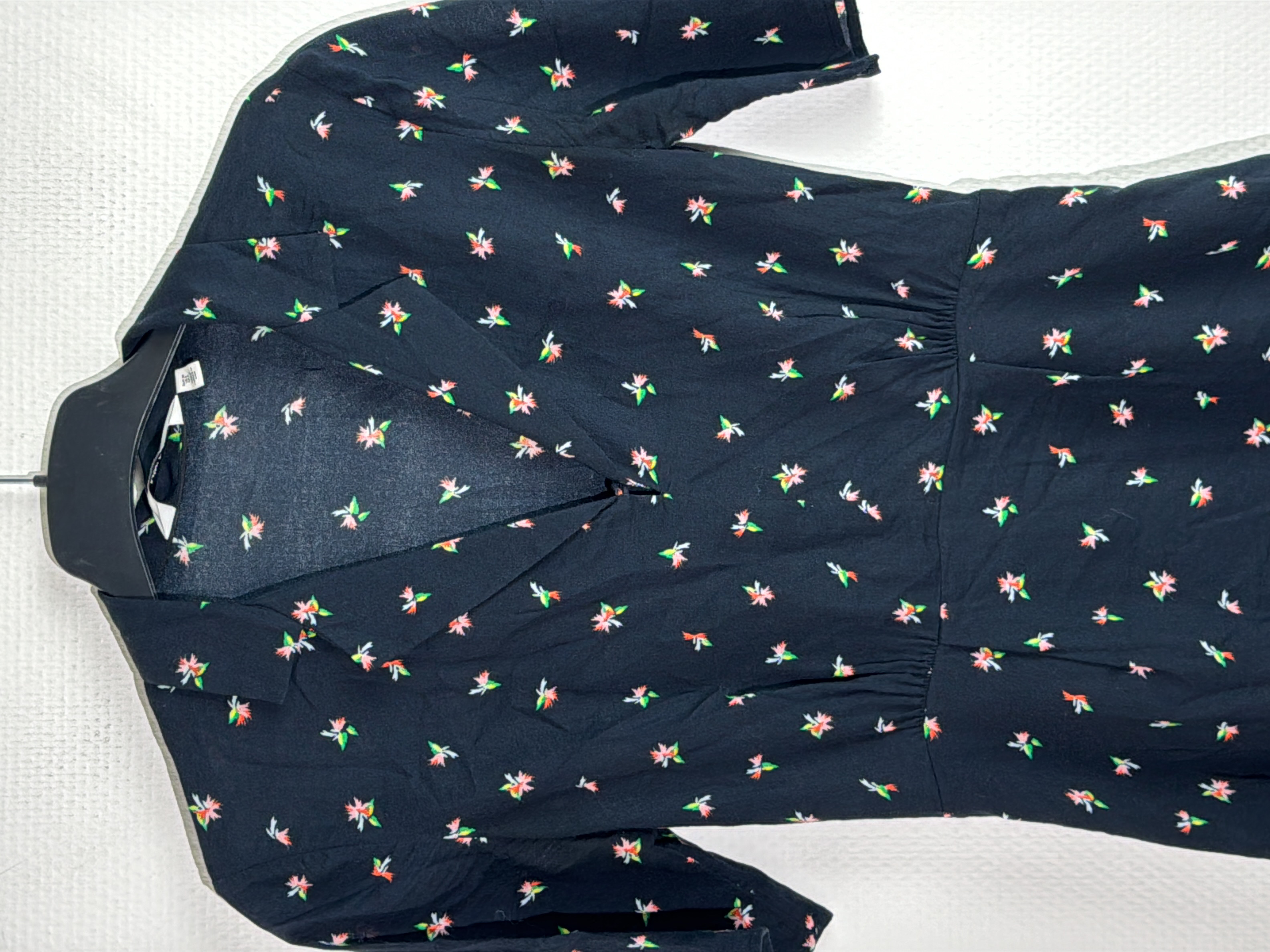 Voir photo 3 de Robe Noire Fleurie & Other Stories S 🌸 Robe Noire Fleurie & Other Stories S 🌸 - Vue 3 -