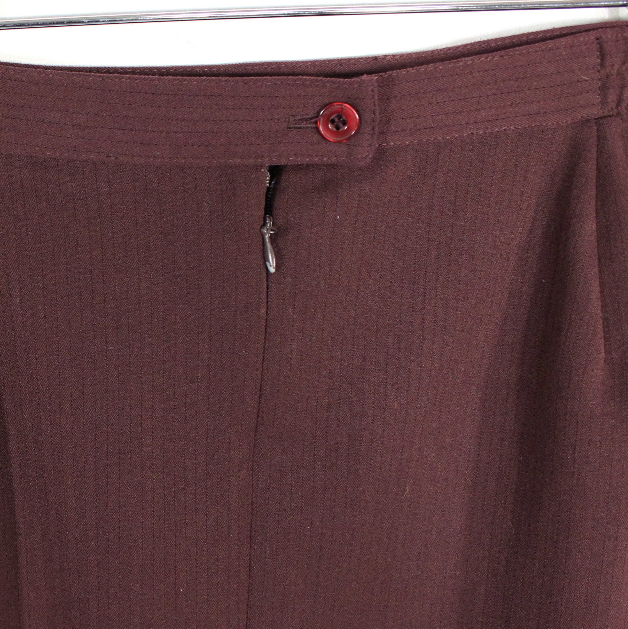 Voir photo 5 de Jupe Vintage Aubergine CATY JANE Taille 46 Jupe Vintage Aubergine CATY JANE Taille 46 Bon état - Vue 5 -