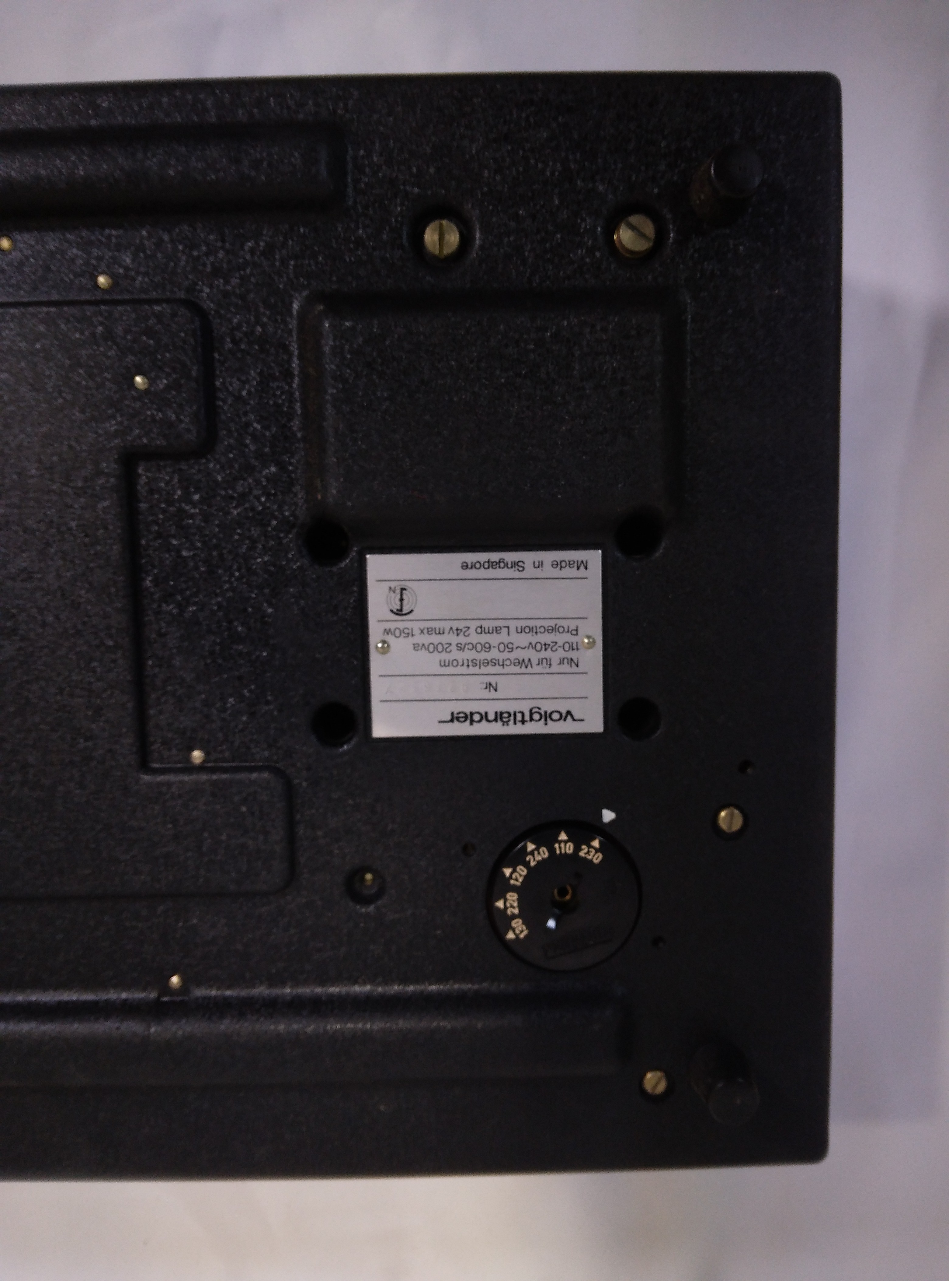 Projecteur diapositives Voigtlander VP 135 A testé Très bon état - Vue 10 - 