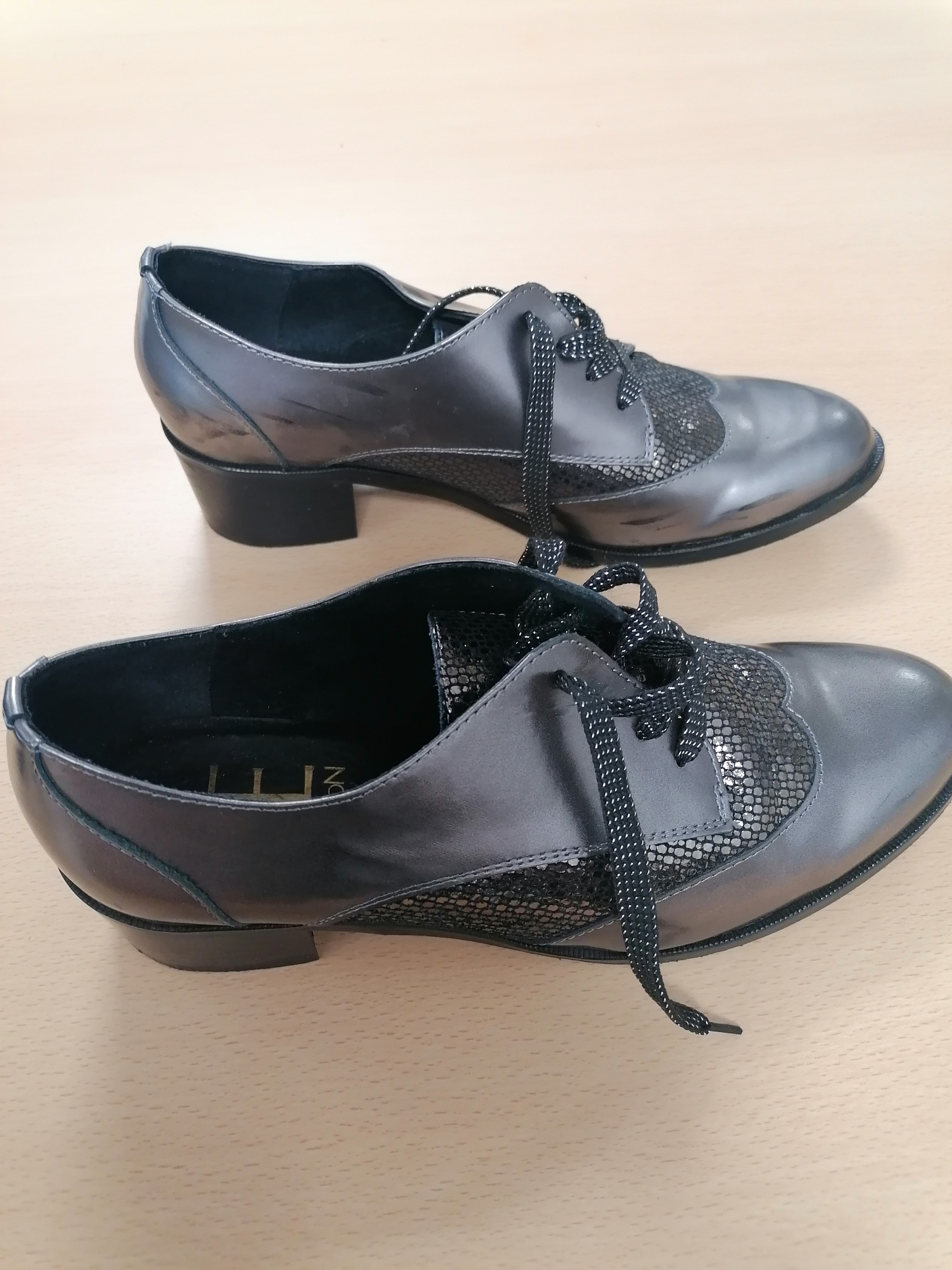 Chaussures à talons noires brillantes à strass chics HE Diffusion pointure 38 - Photo 2
