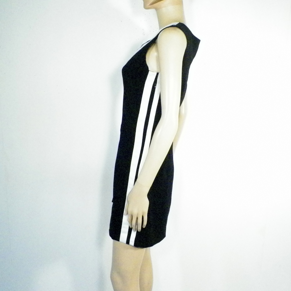 Robe Noire CAROLL Taille Estimée M. Bon état - Vue 2 - 