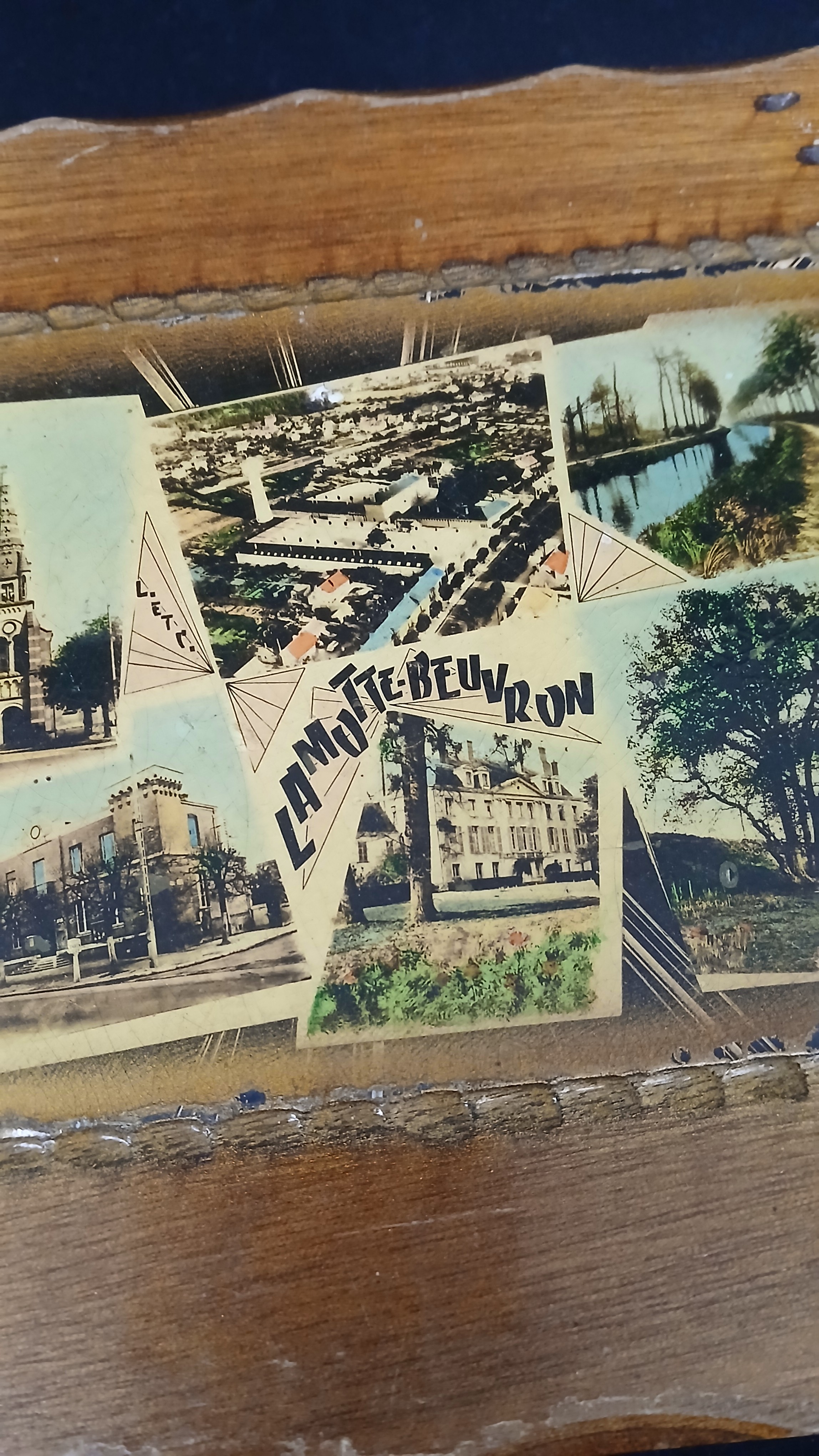 Coffret en bois souvenirs de Lamotte-Beuvron et 22 cartes postales - Photo 2