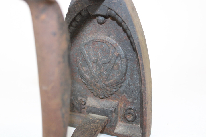 Ancien fer en fonte - État correct - Photo 3