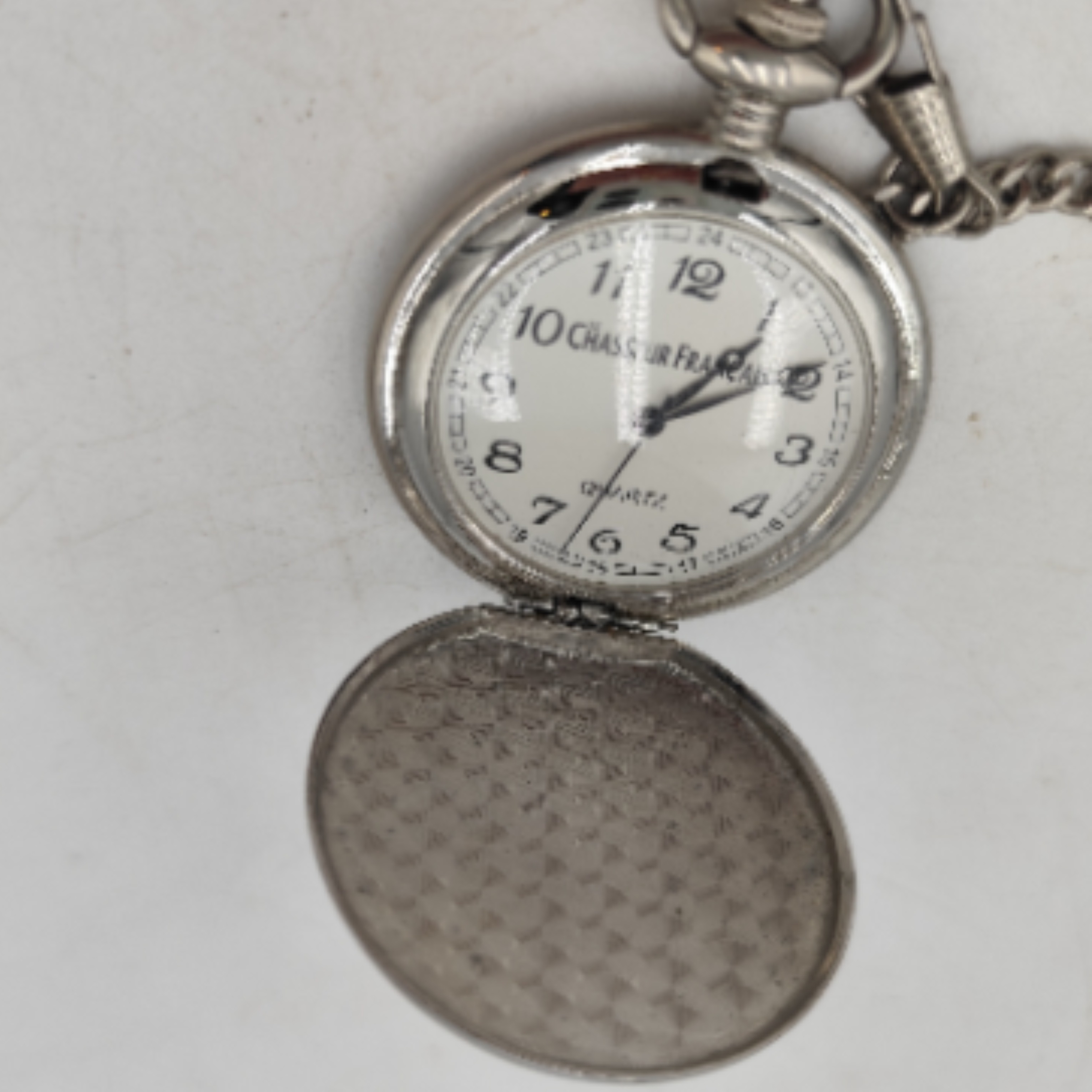 Voir photo 4 de Montre à gousset "Le Chasseur Français" Montre à gousset "Le Chasseur Français" Bon état - Vue 4 -