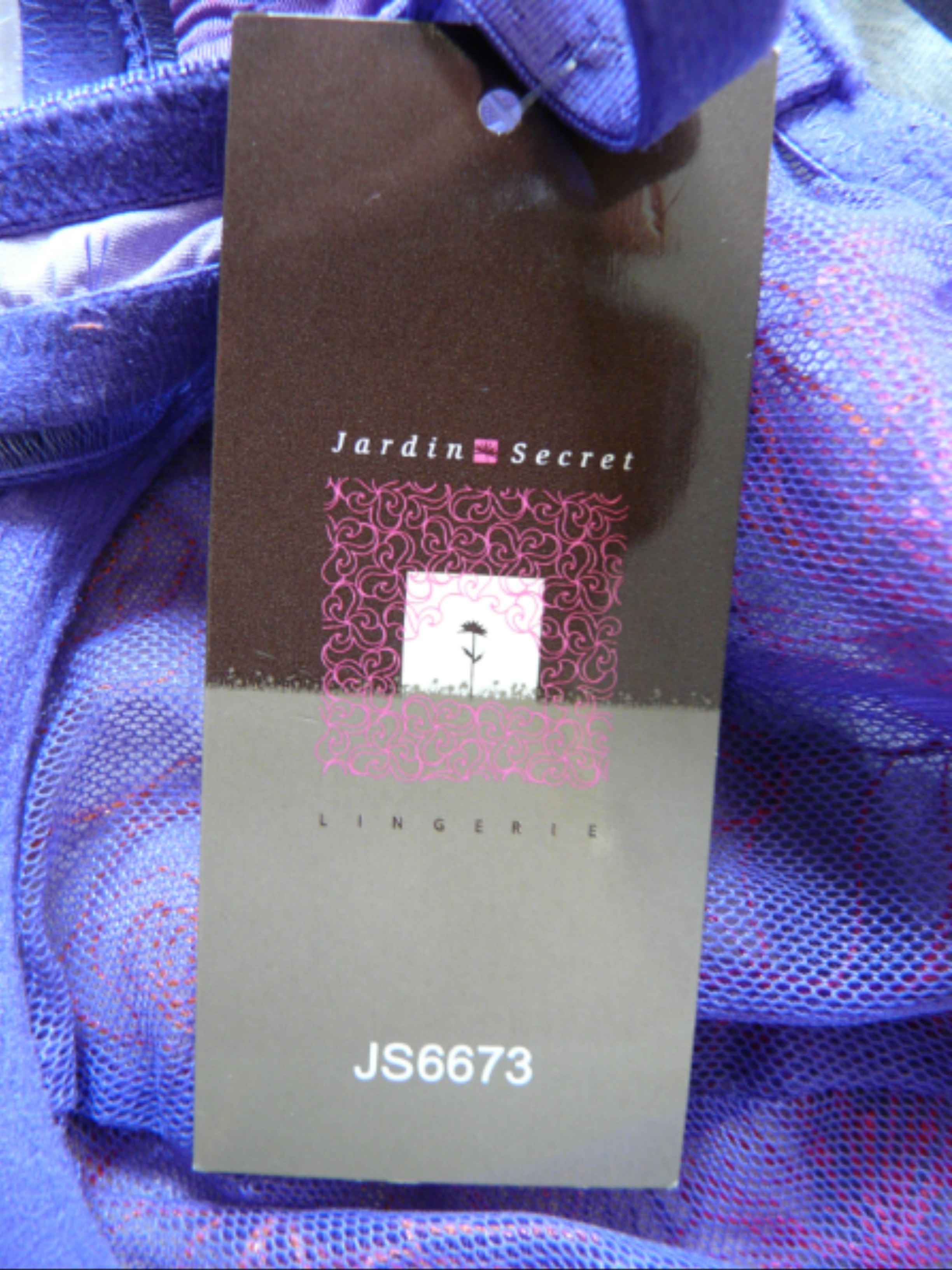 Voir photo 7 de L54 - Lot de soutien-gorge - Jardin Secret - Taille 90B L54 - Lot de soutien-gorge - Jardin Secret - Taille 90B Comme neuf - Vue 7 -